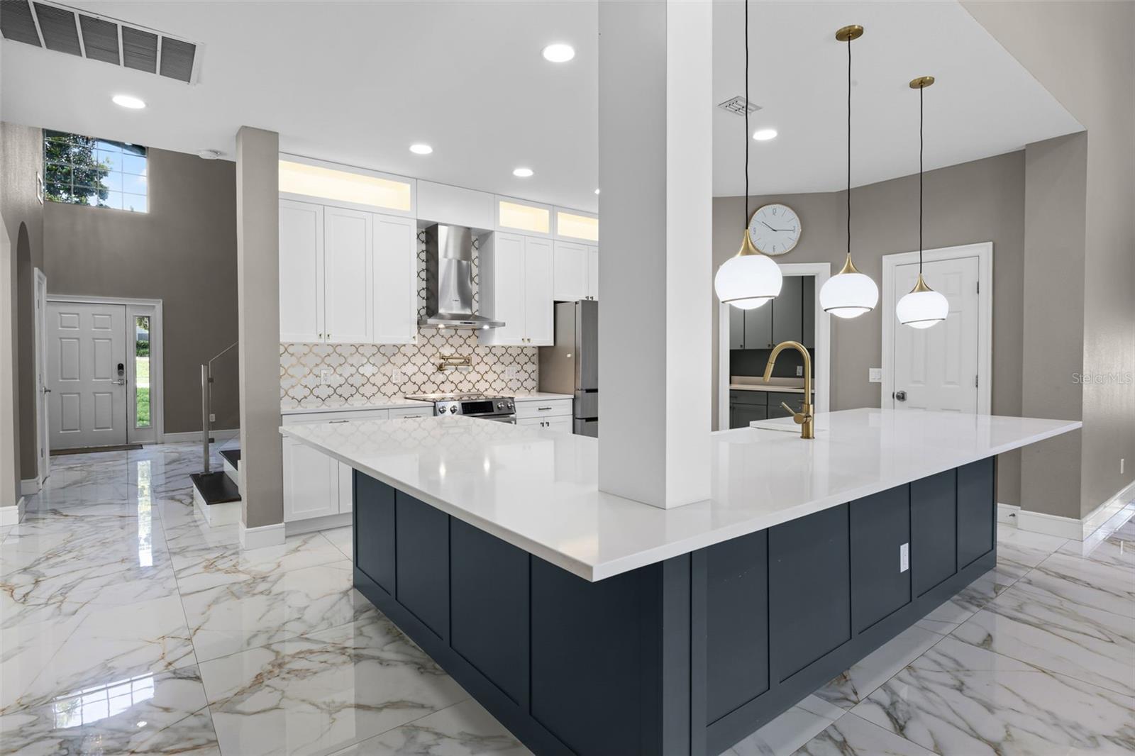 Image 11 of 59 For 12833 Hyland Lane