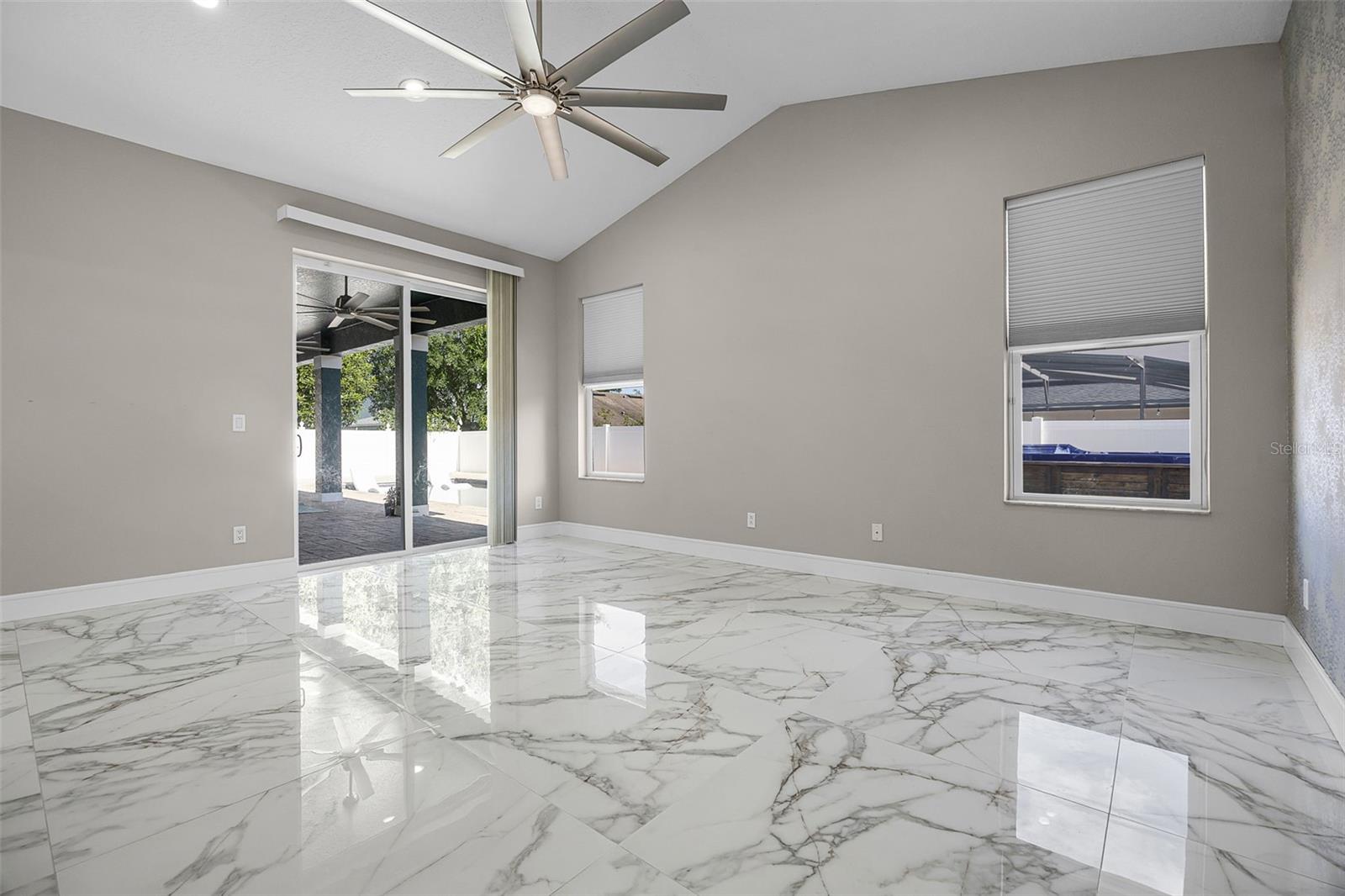 Image 17 of 59 For 12833 Hyland Lane