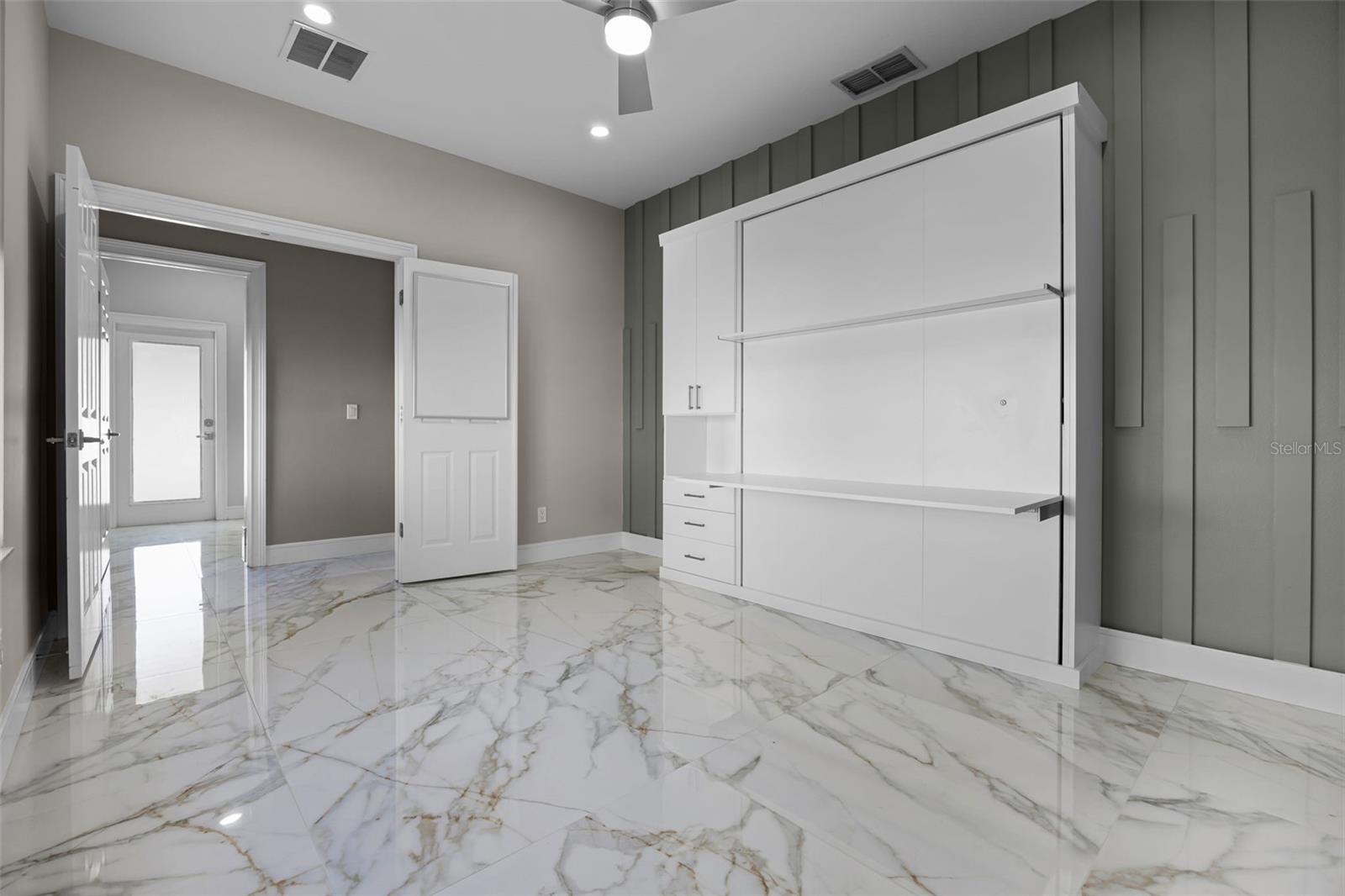 Image 24 of 59 For 12833 Hyland Lane