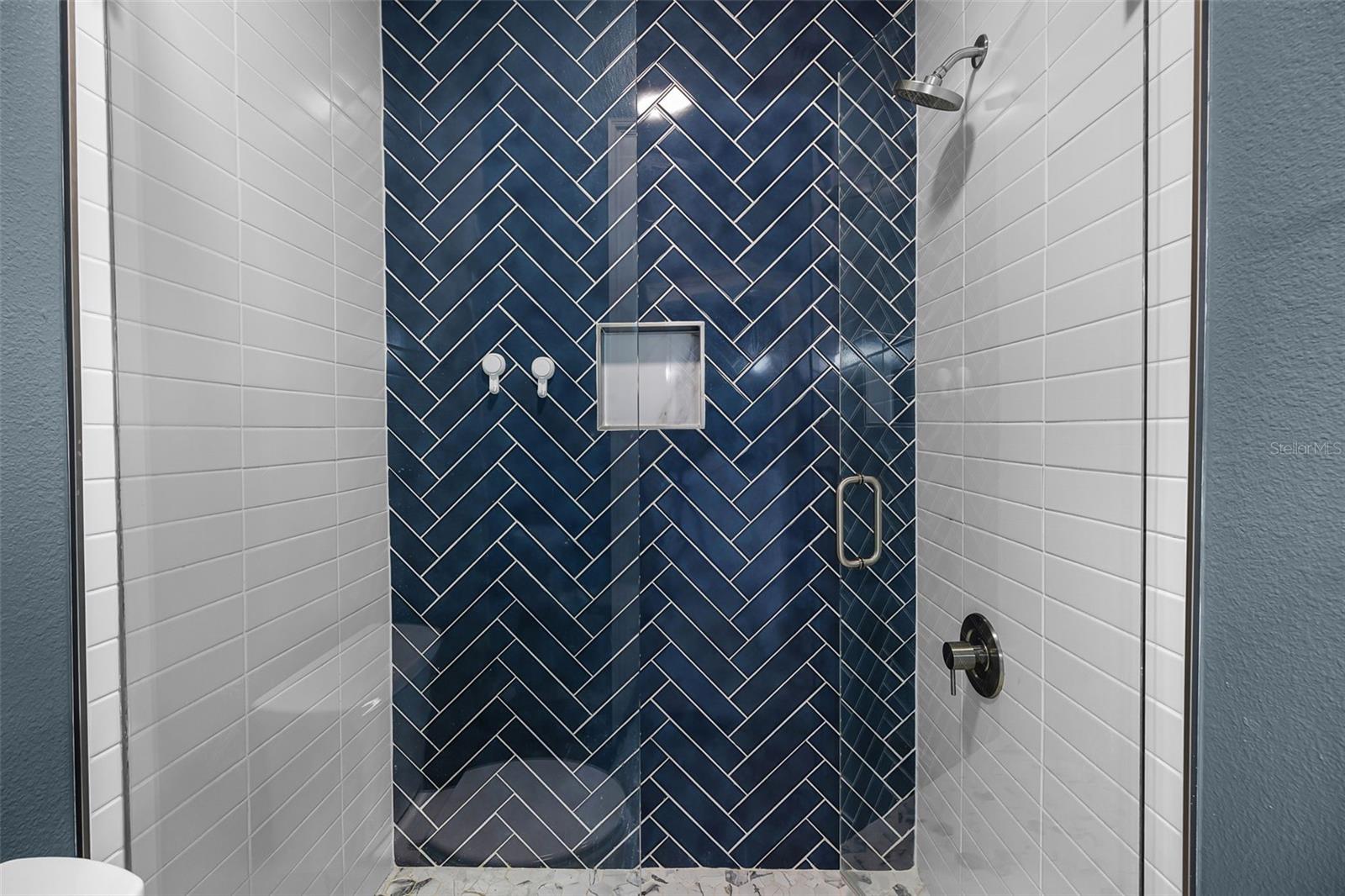Image 39 of 59 For 12833 Hyland Lane