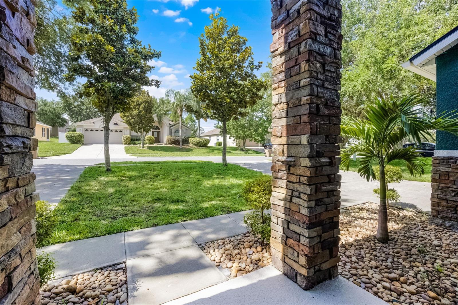Image 4 of 59 For 12833 Hyland Lane