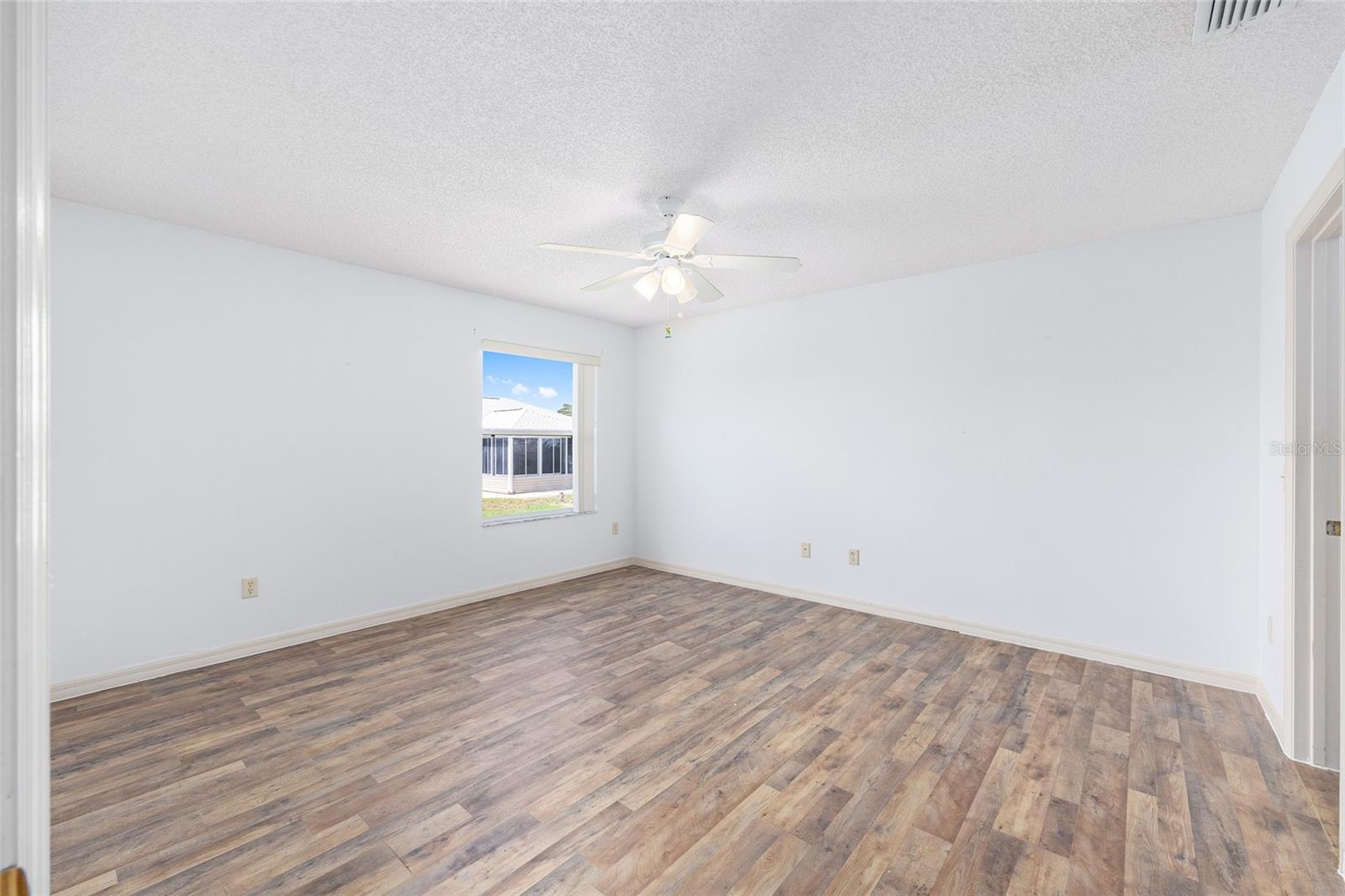 Image 19 of 42 For 17068 96th Chapelwood Circle