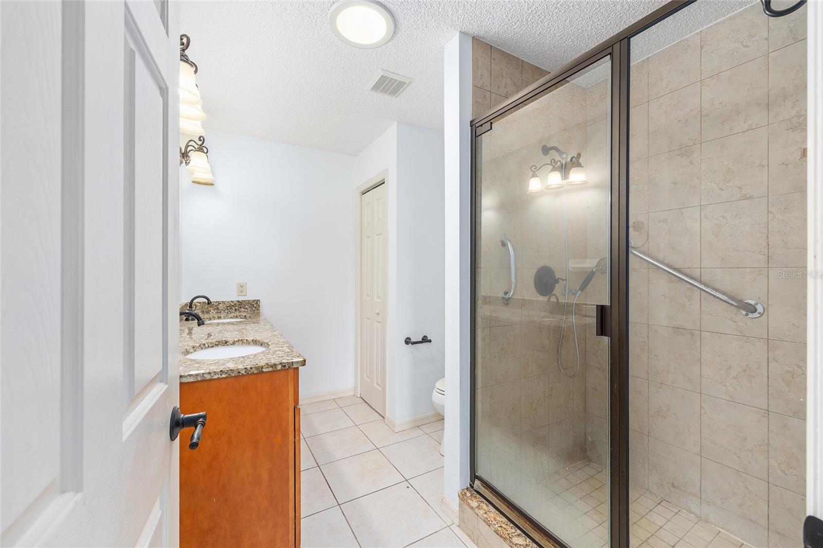 Image 22 of 42 For 17068 96th Chapelwood Circle