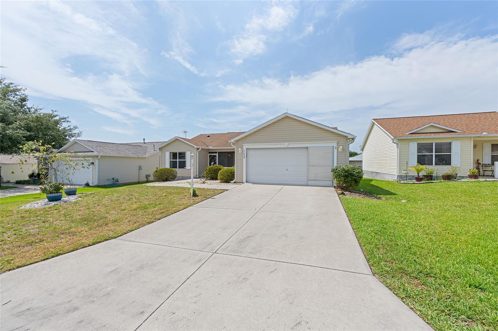 Image 4 of 42 For 17068 96th Chapelwood Circle