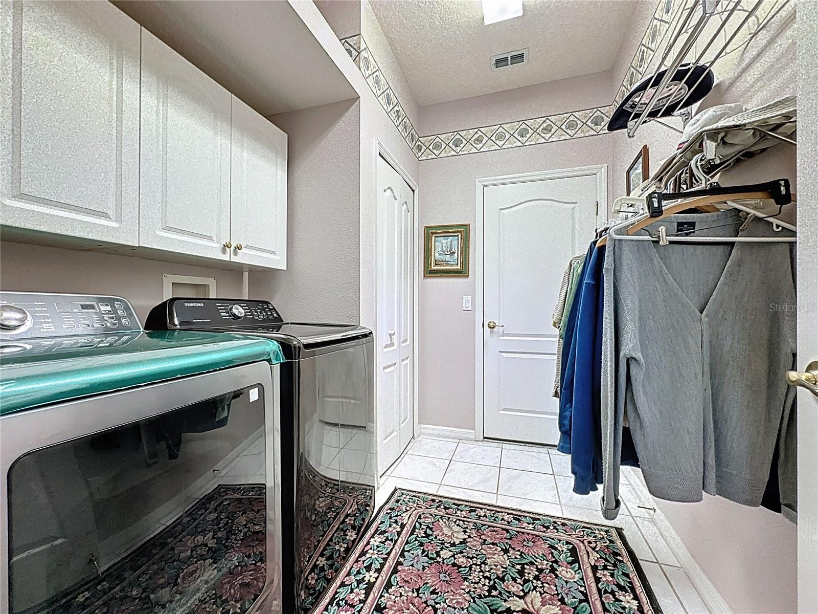 Image 27 of 68 For 2415 Twickingham Court