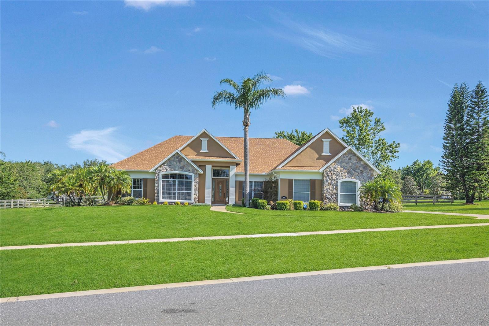 Details for 7629 Lake Angelina Drive, MOUNT DORA, FL 32757