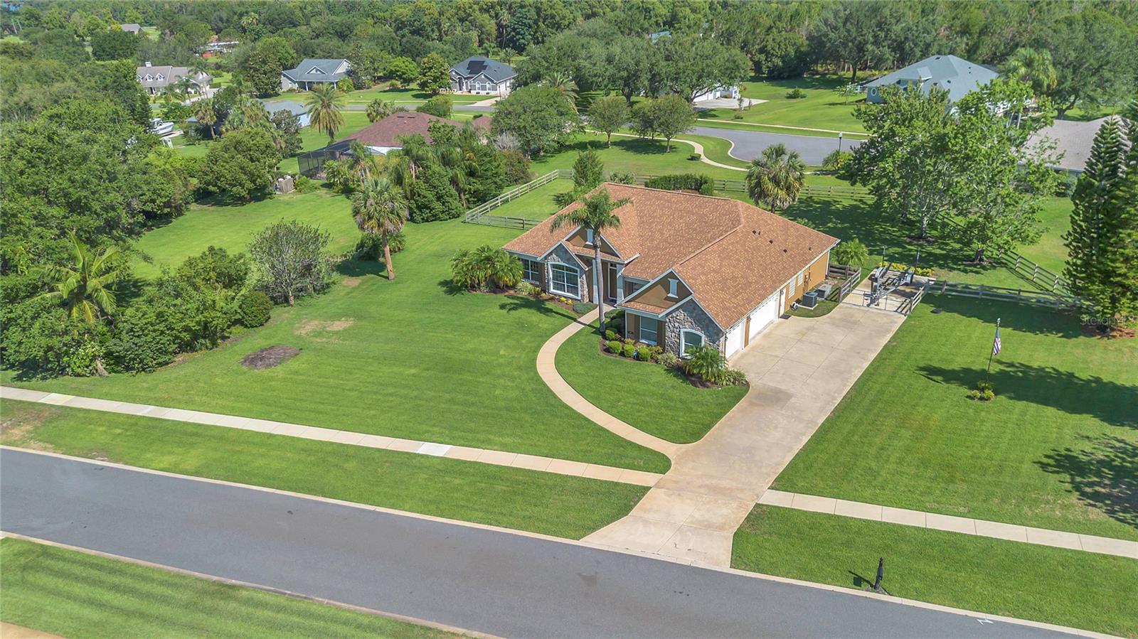 Image 36 of 41 For 7629 Lake Angelina Drive