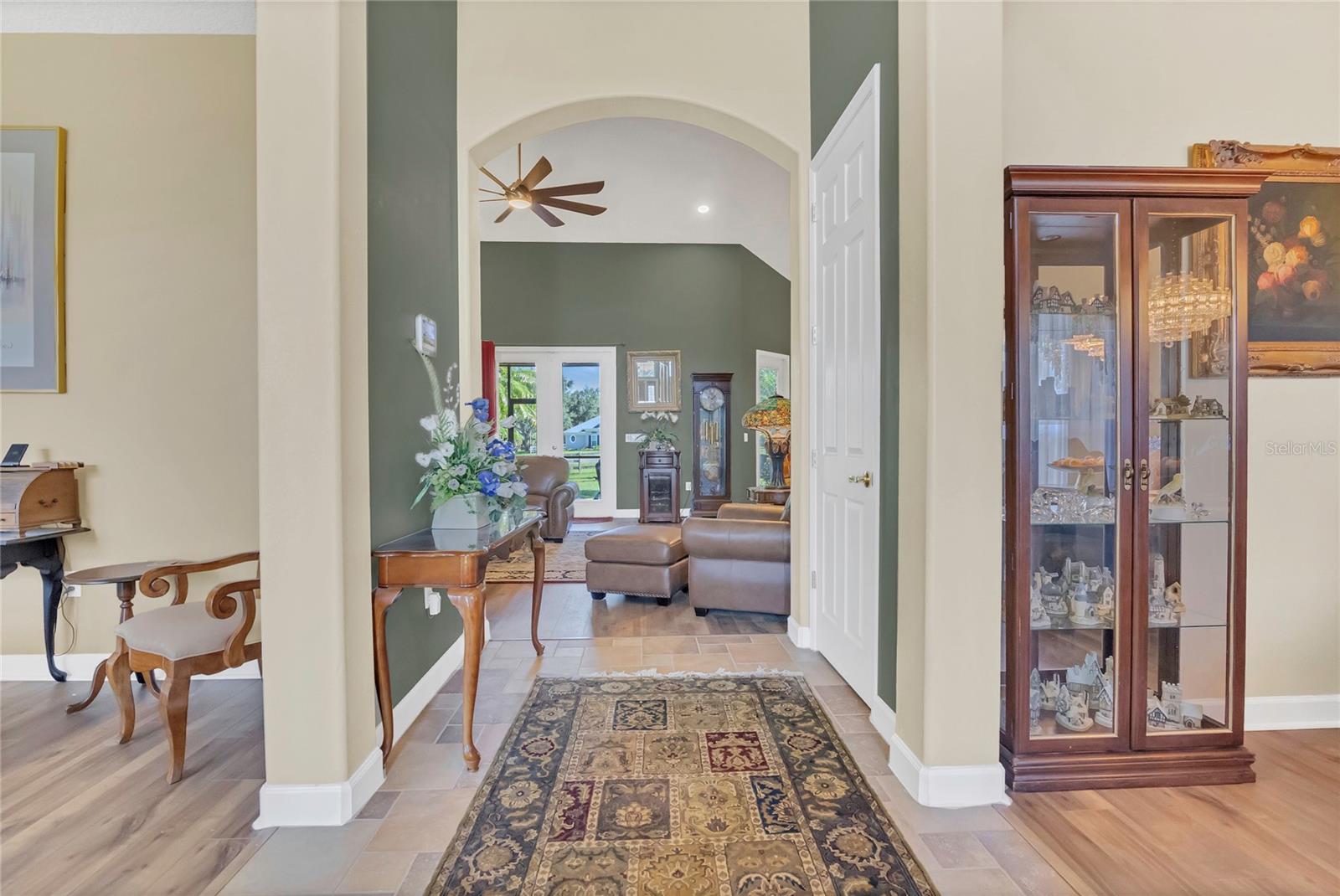 Image 4 of 41 For 7629 Lake Angelina Drive