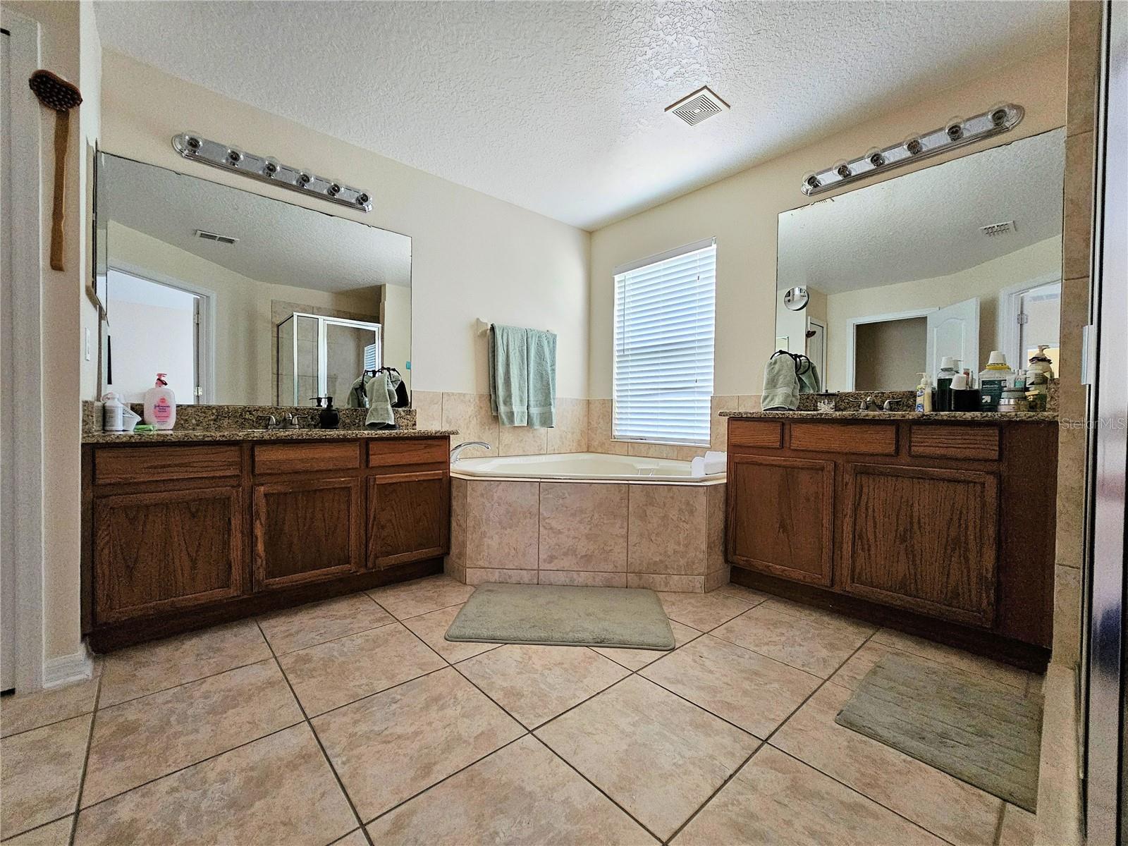 Image 20 of 30 For 718 Willett Drive