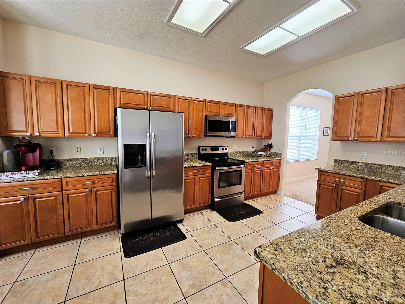 Image 7 of 30 For 718 Willett Drive