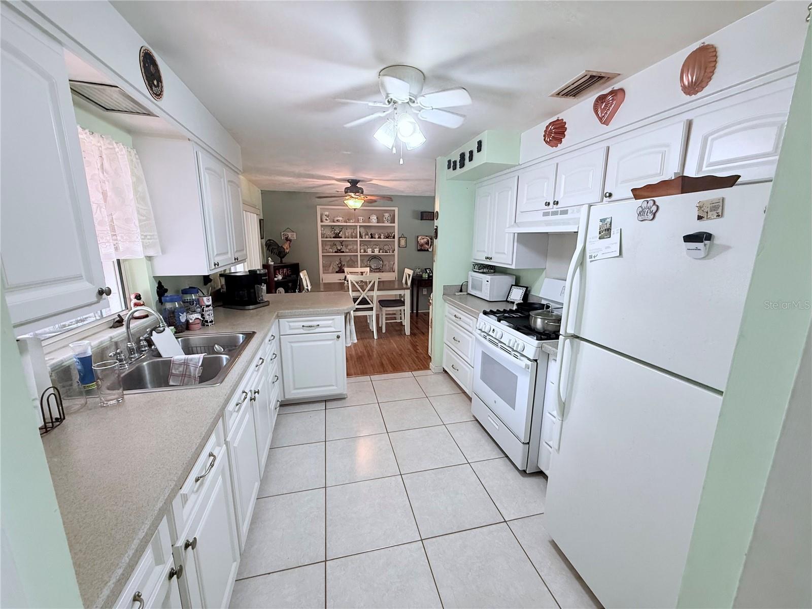 Image 16 of 31 For 603 Seminole Avenue