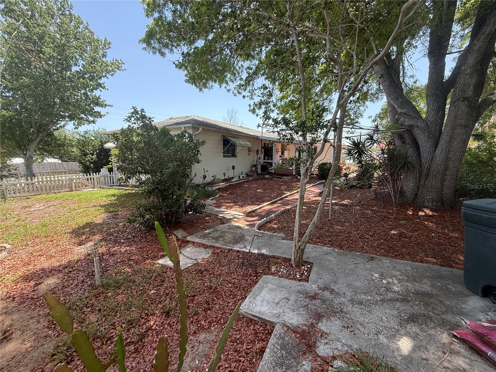 Image 29 of 31 For 603 Seminole Avenue