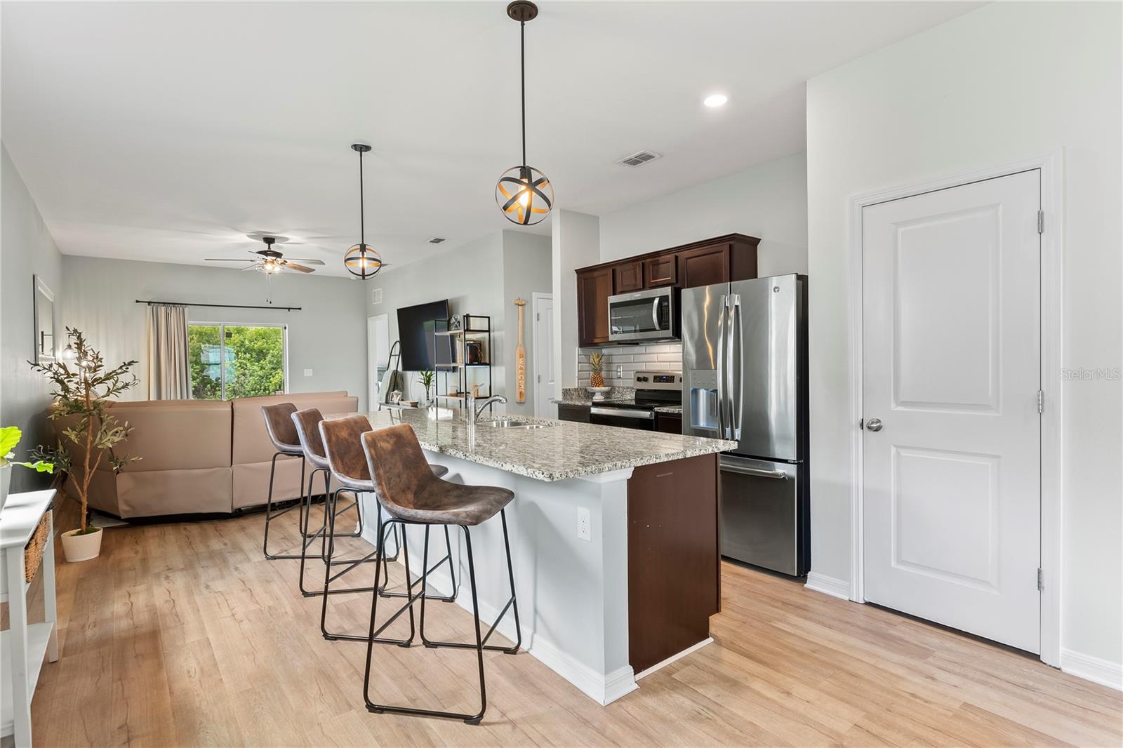 Image 13 of 31 For 3060 Neverland Drive