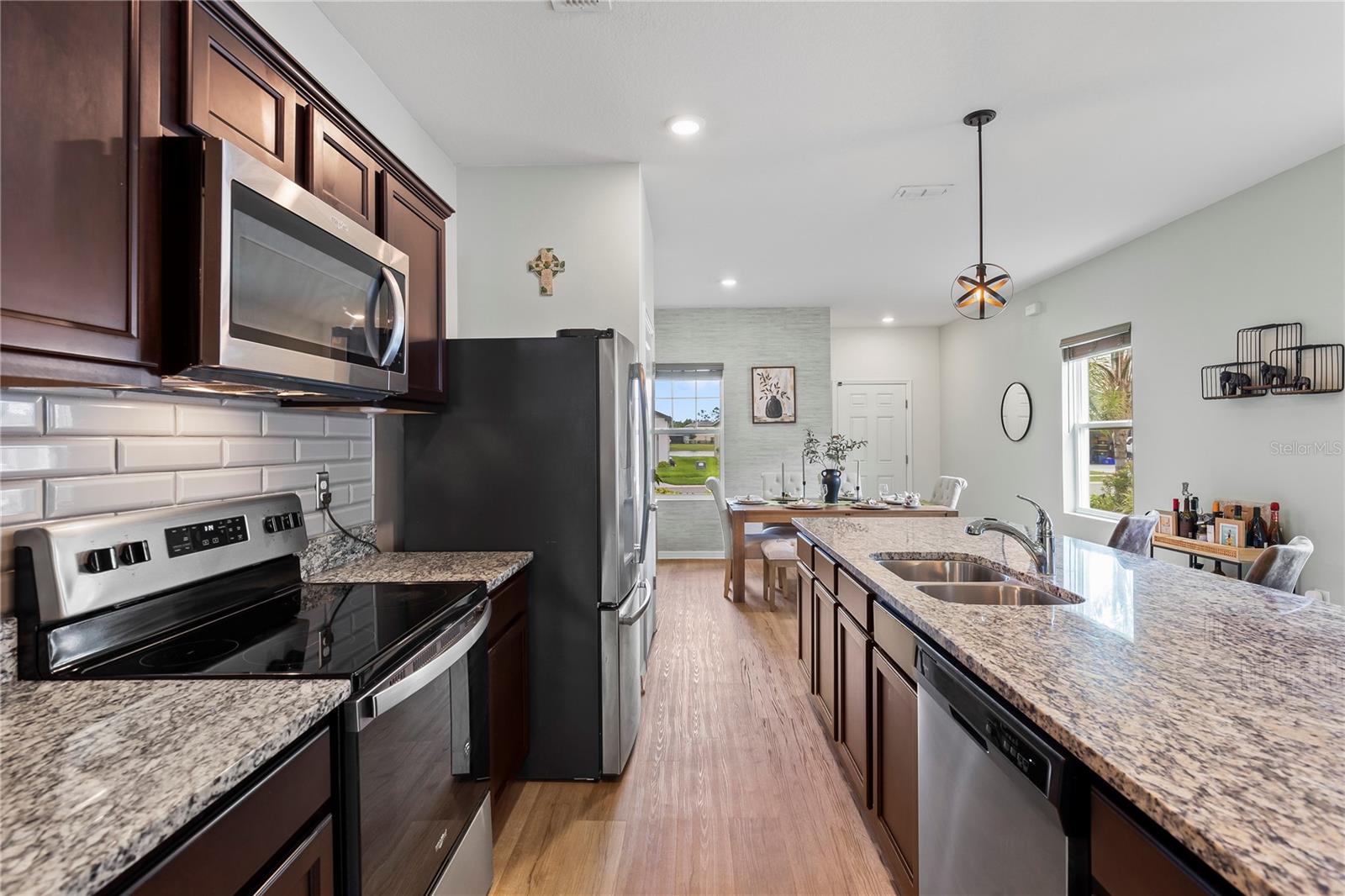 Image 18 of 31 For 3060 Neverland Drive