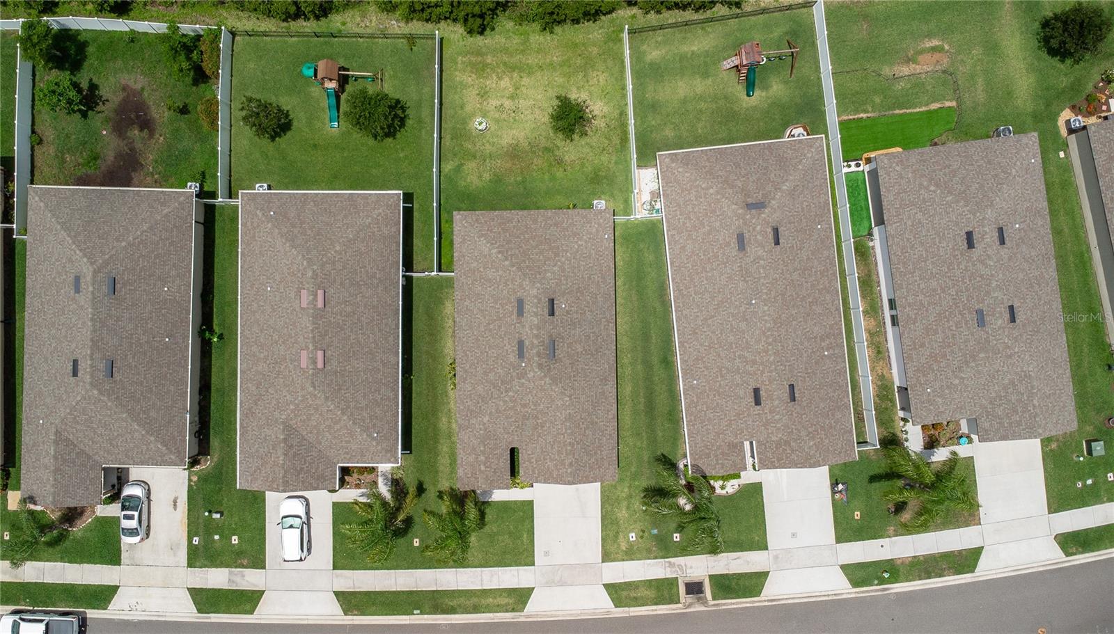 Image 4 of 31 For 3060 Neverland Drive