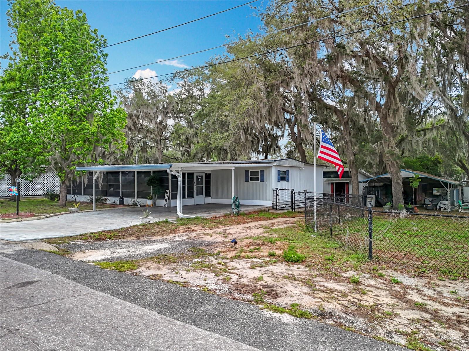 Details for 36736 Brook Road, FRUITLAND PARK, FL 34731