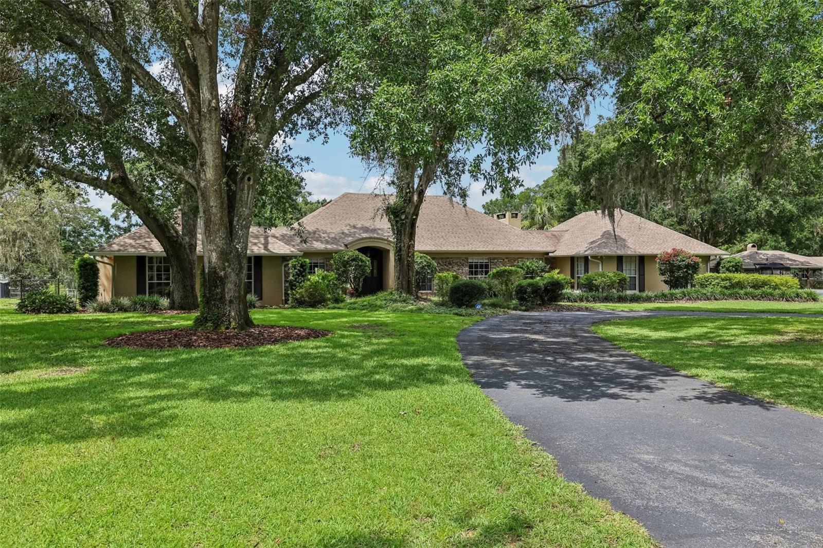 Details for 1930 Country Club Road, EUSTIS, FL 32726