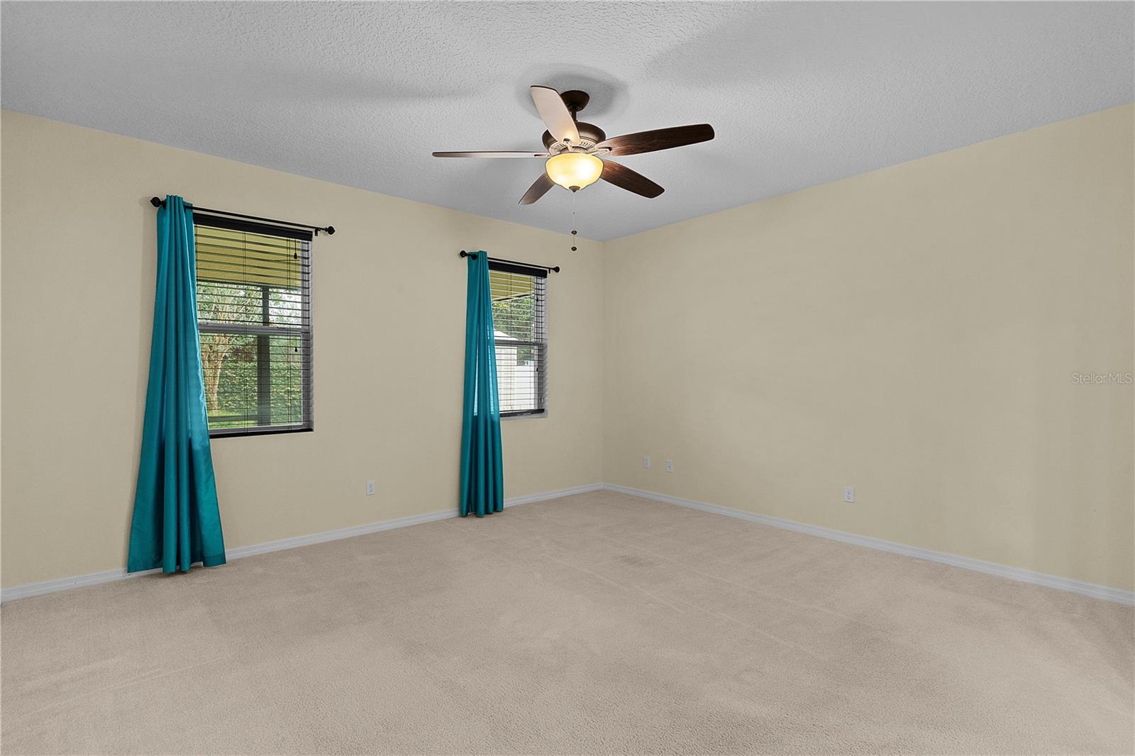 Image 22 of 58 For 2424 Plumadore Drive