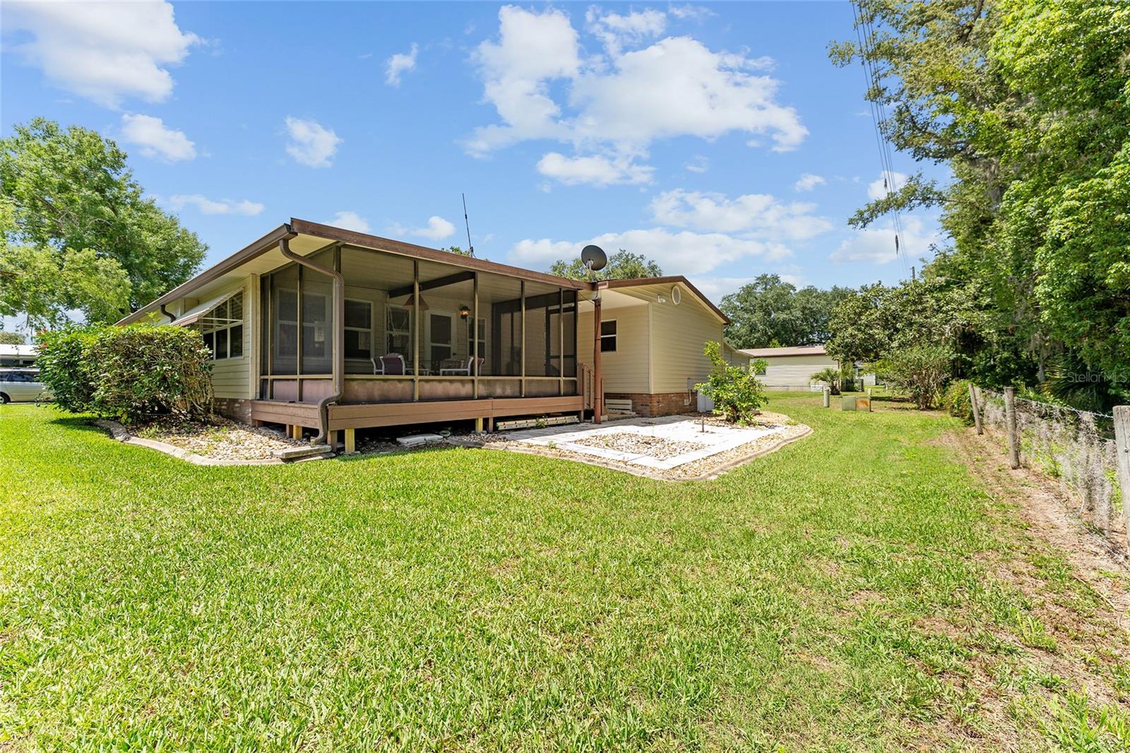 Image 40 of 51 For 1303 Schwartz Boulevard
