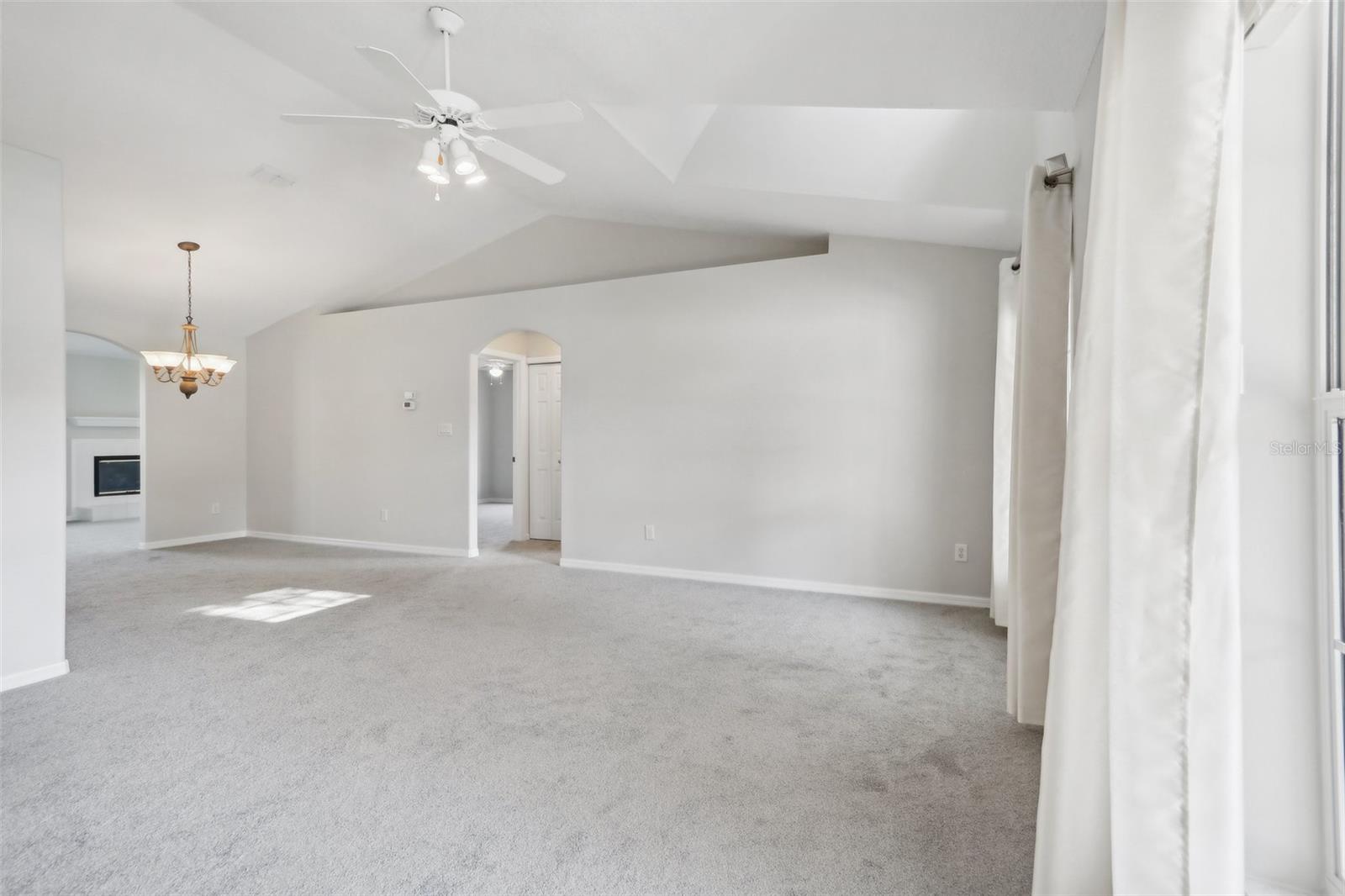 Image 22 of 48 For 508 Woodview Drive