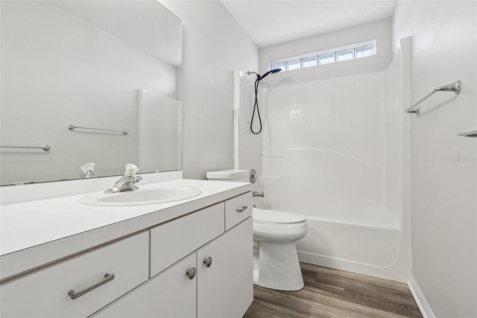 Image 36 of 48 For 508 Woodview Drive