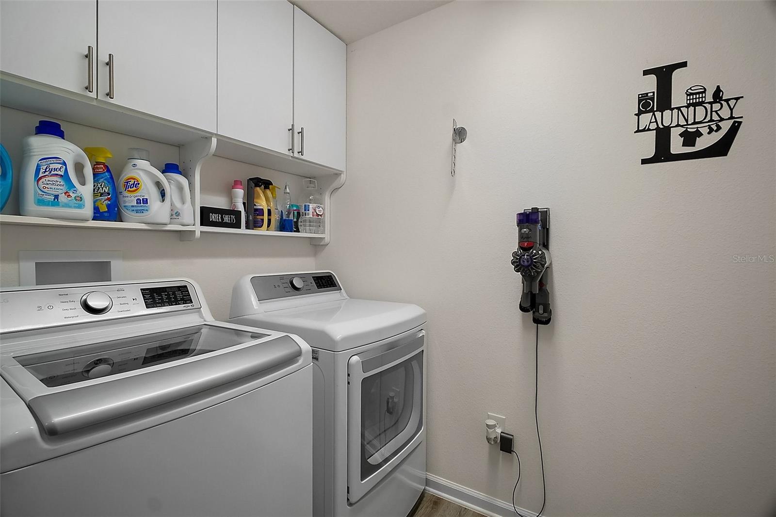 Image 11 of 33 For 1627 Mclucas Lane