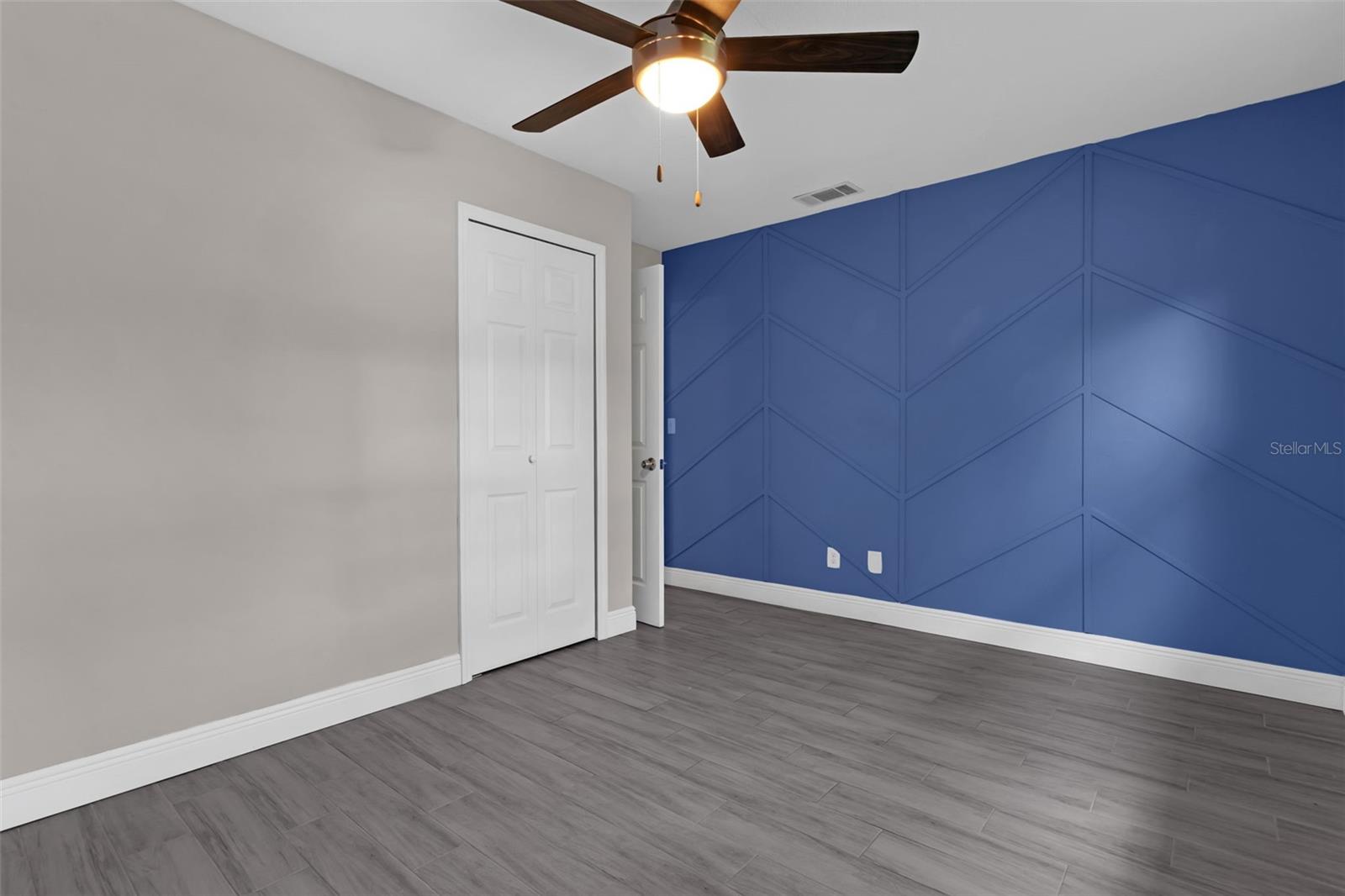 Image 16 of 31 For 209 Edgewood Drive