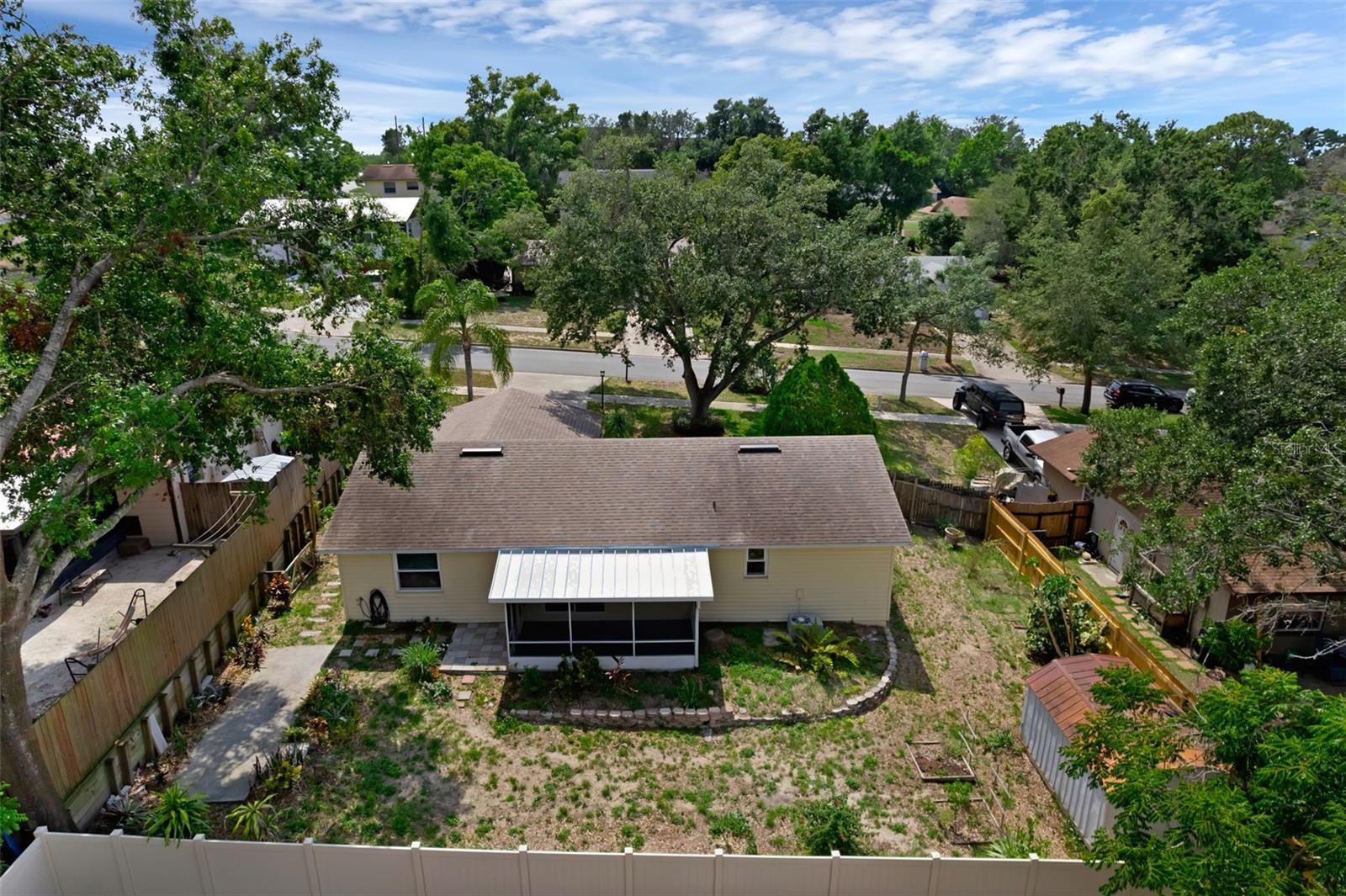 Image 26 of 31 For 209 Edgewood Drive
