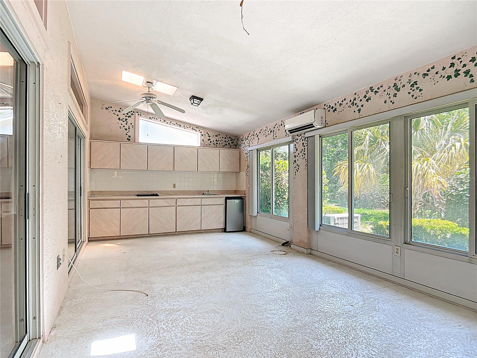 Image 37 of 53 For 6147 N Whispering Oak Loop