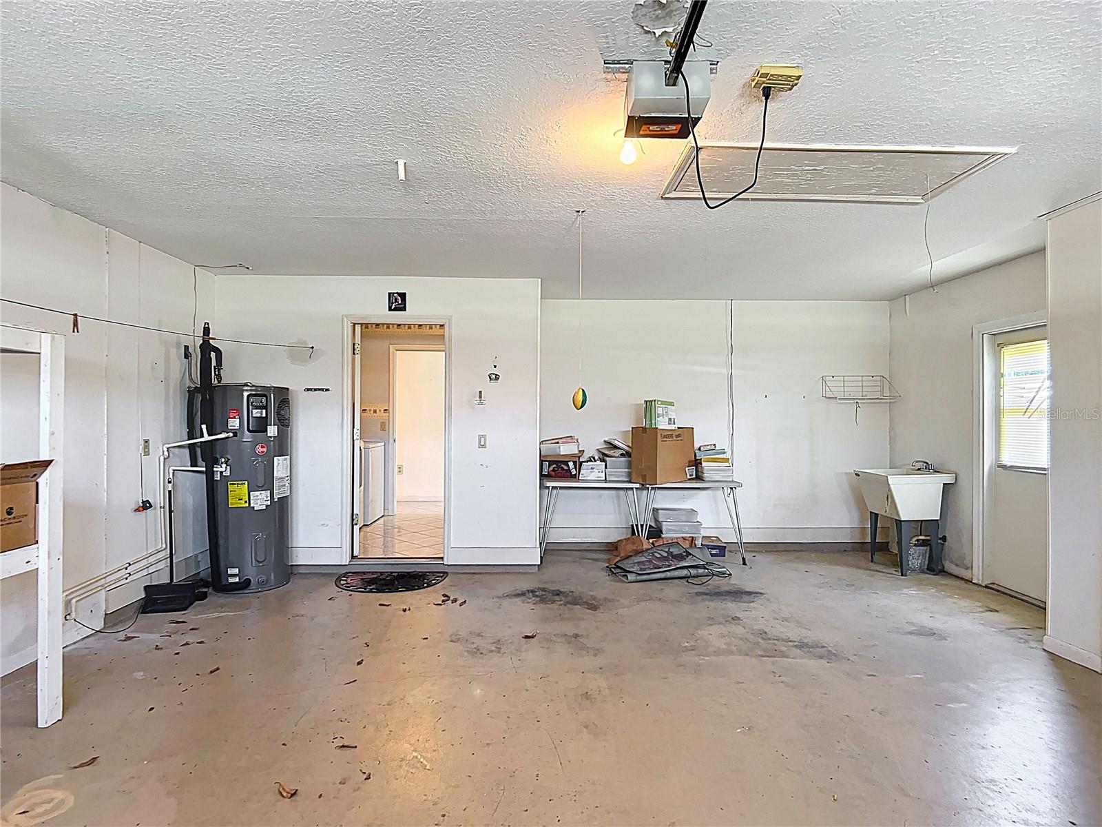 Image 41 of 53 For 6147 N Whispering Oak Loop