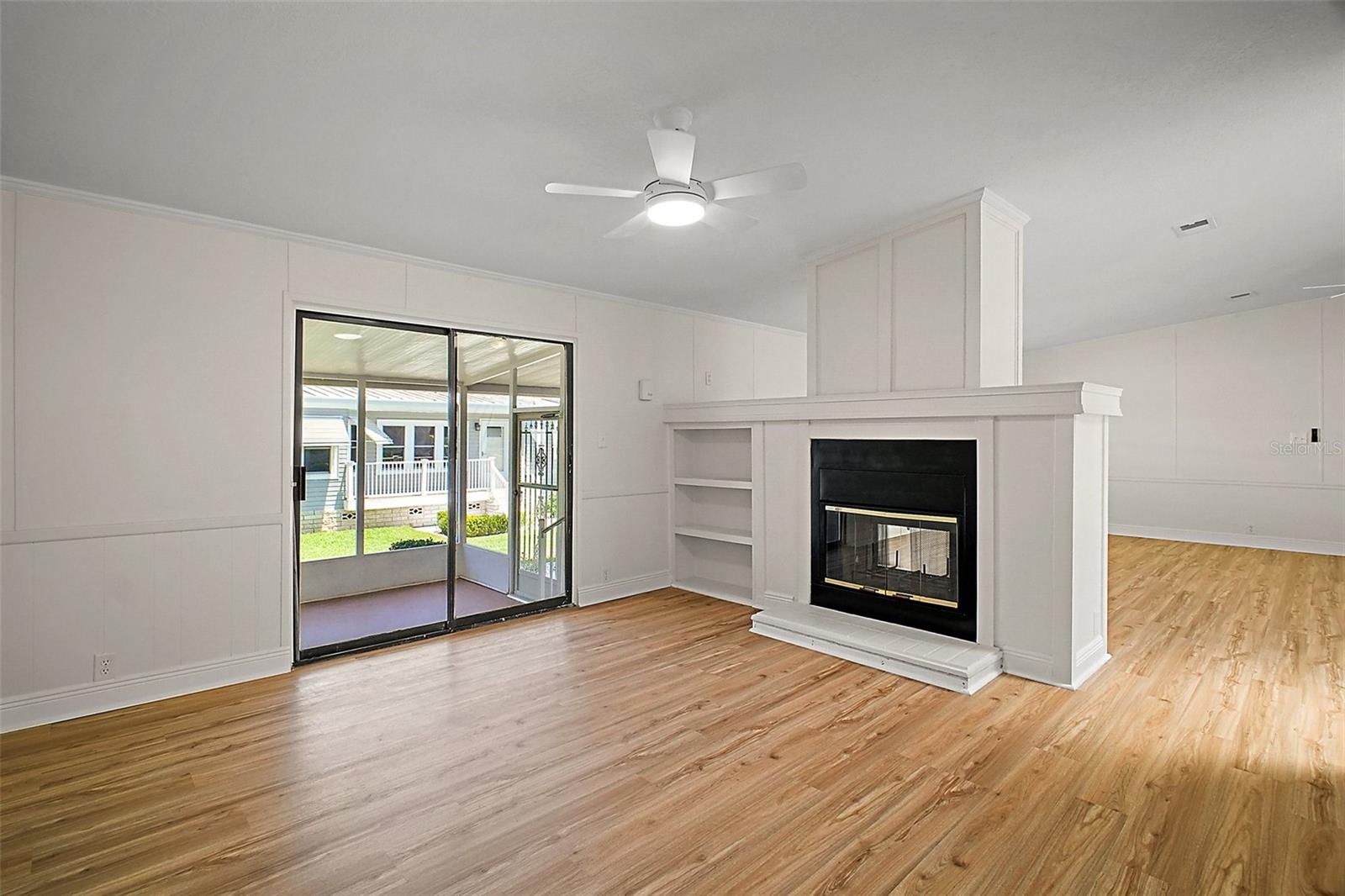 Image 10 of 33 For 4039 Citrus Circle 200