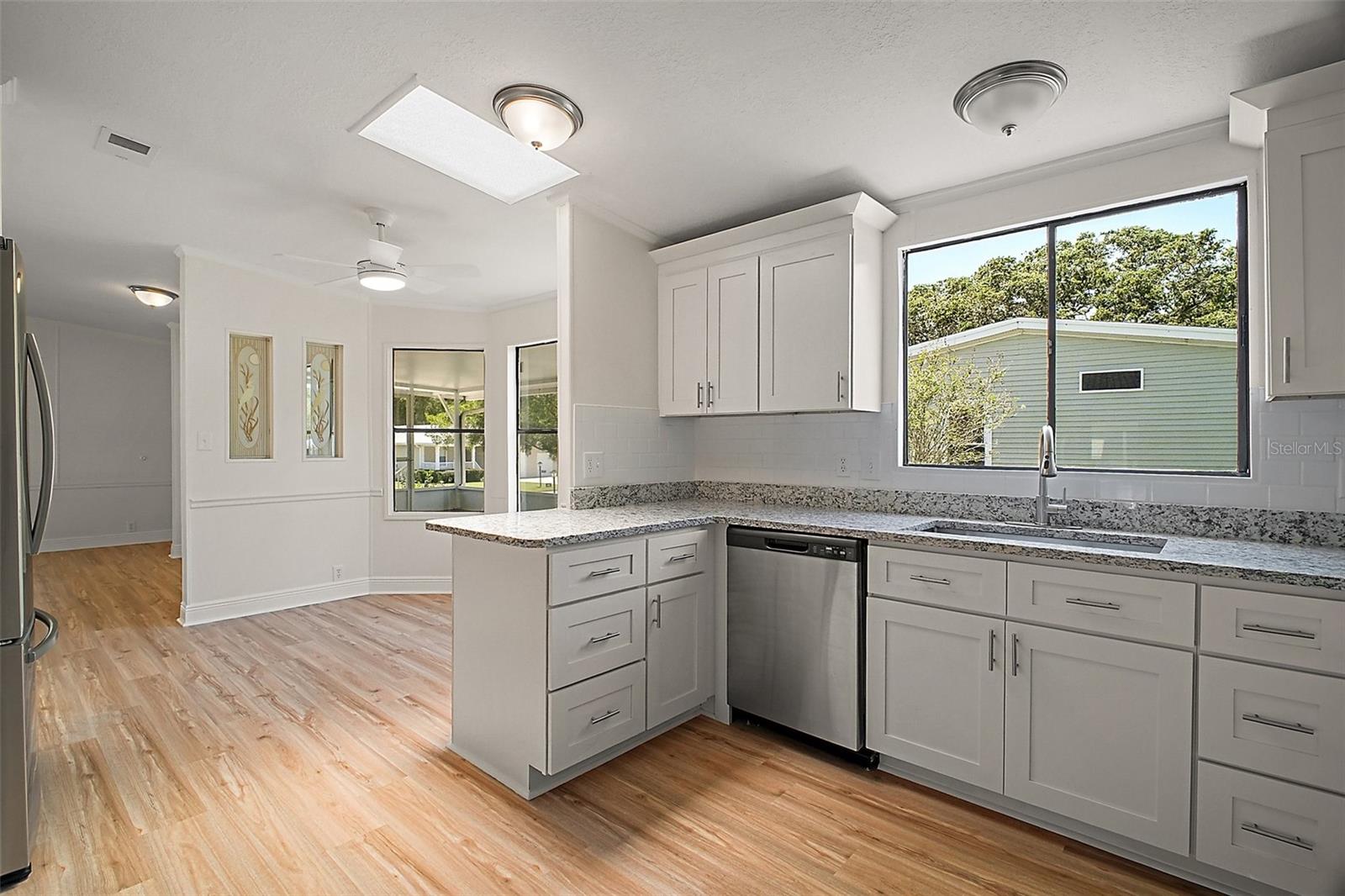 Image 15 of 33 For 4039 Citrus Circle 200