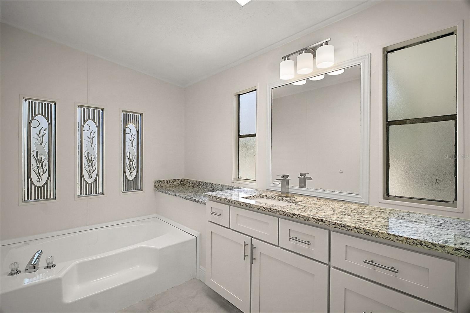 Image 21 of 33 For 4039 Citrus Circle 200