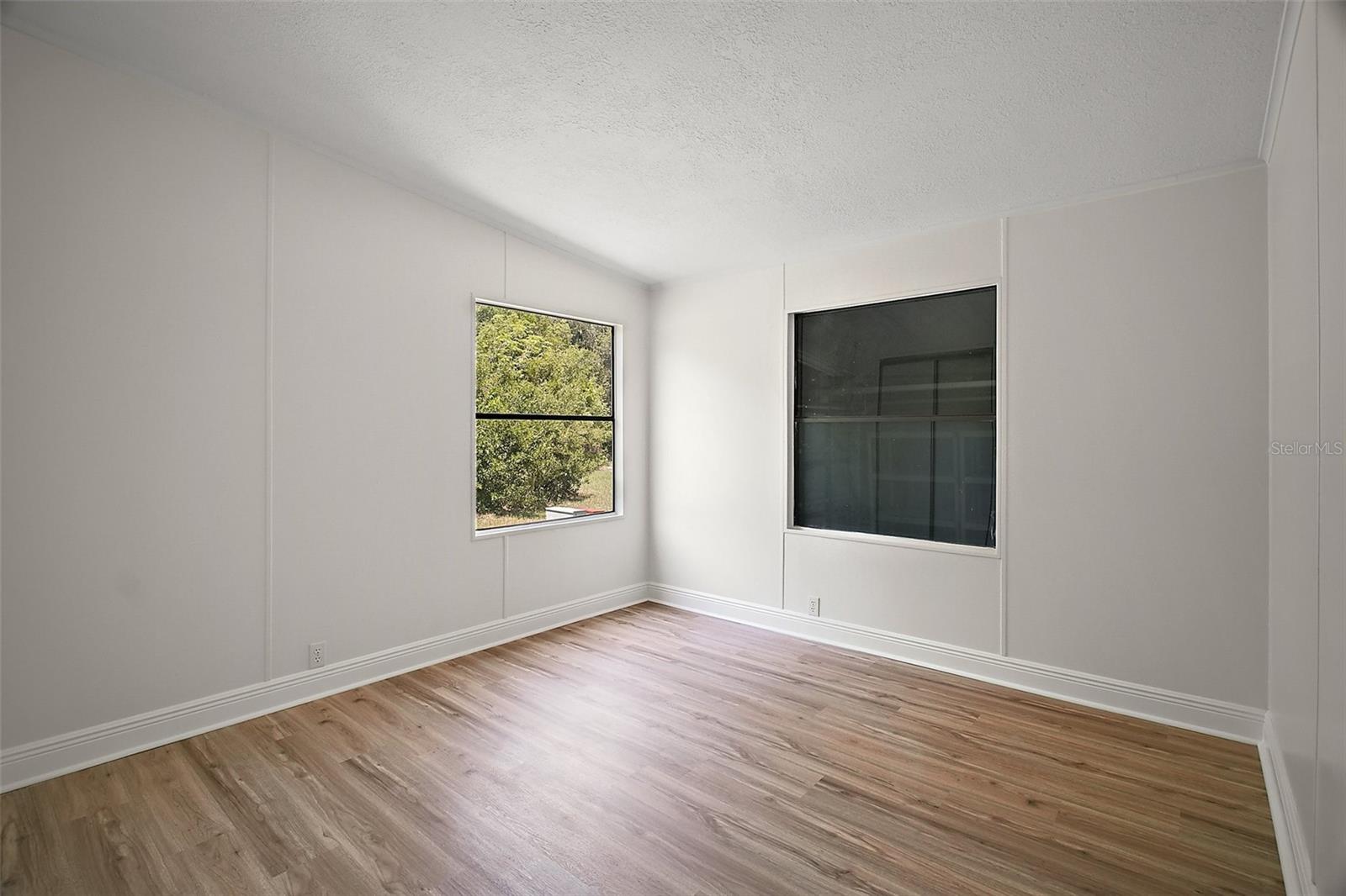 Image 23 of 33 For 4039 Citrus Circle 200