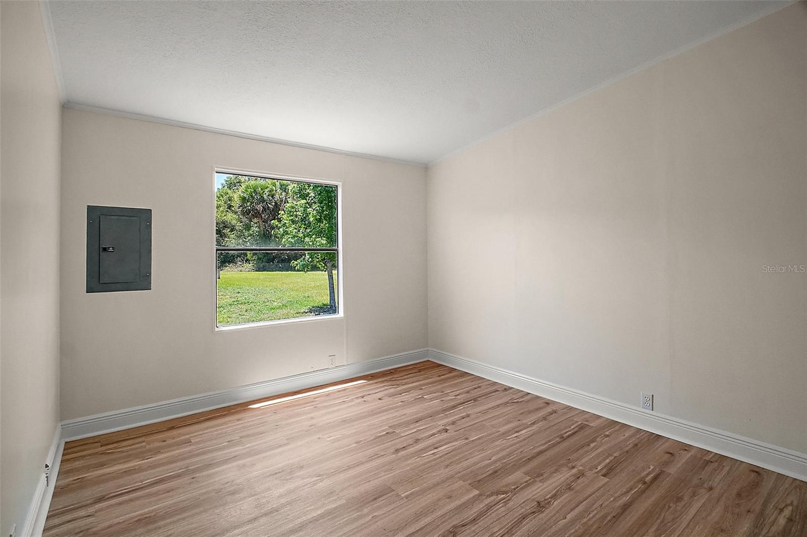 Image 24 of 33 For 4039 Citrus Circle 200