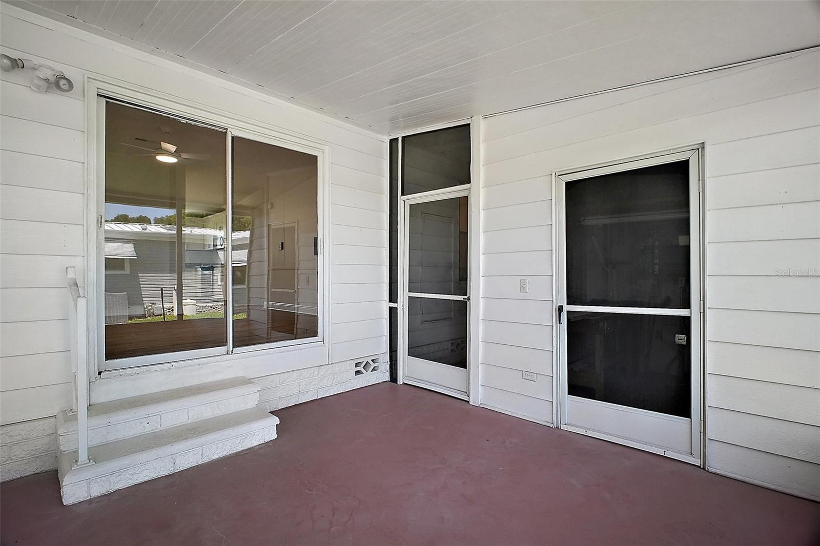 Image 29 of 33 For 4039 Citrus Circle 200
