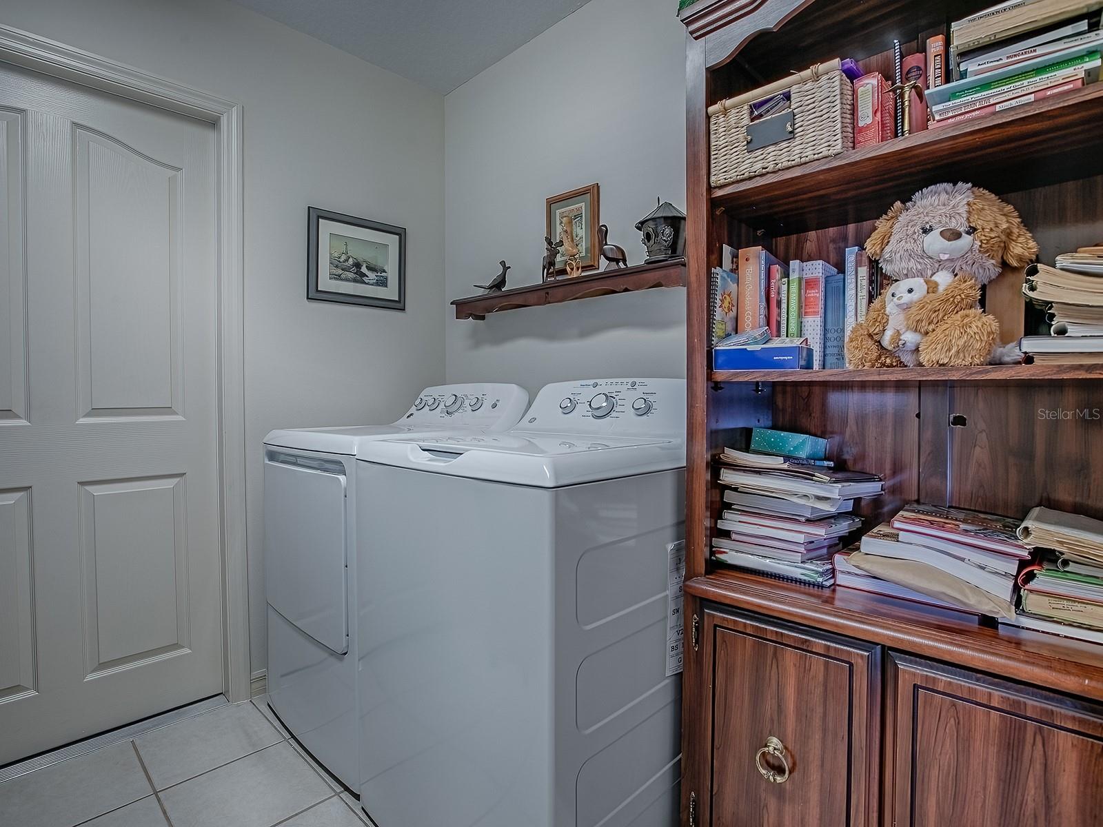 Image 33 of 44 For 3112 Burbank Lane