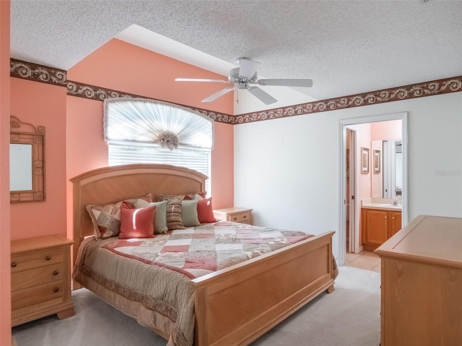 Image 16 of 36 For 25243 River Crest Dr