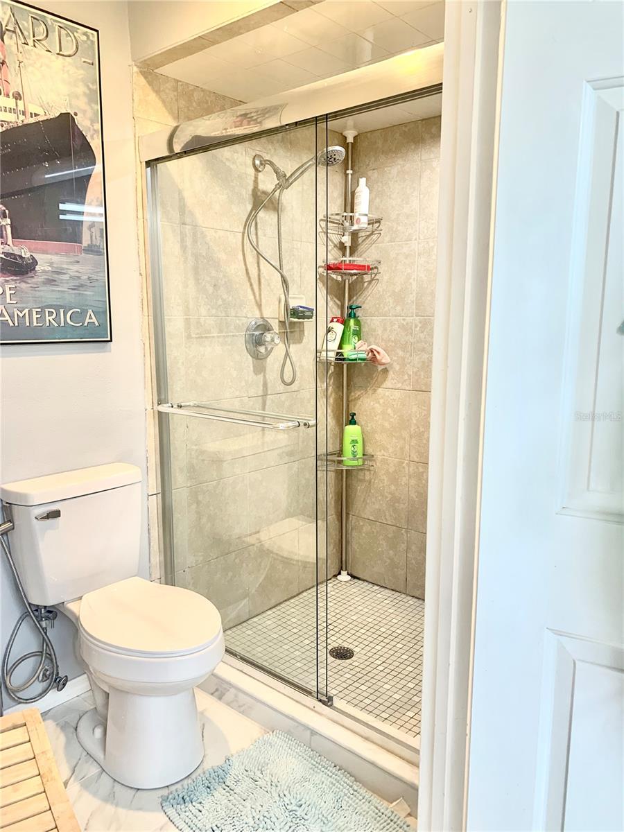Image 11 of 41 For 8180 Duval Drive