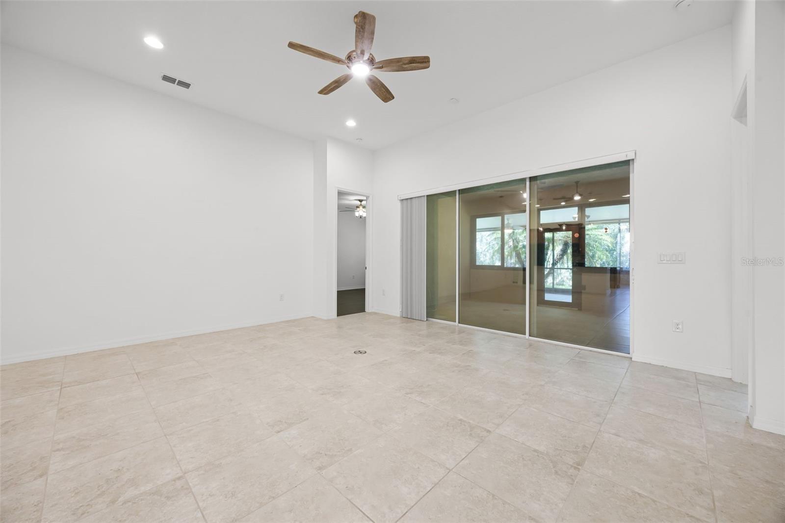 Image 17 of 98 For 780 Mystic Hill Ct