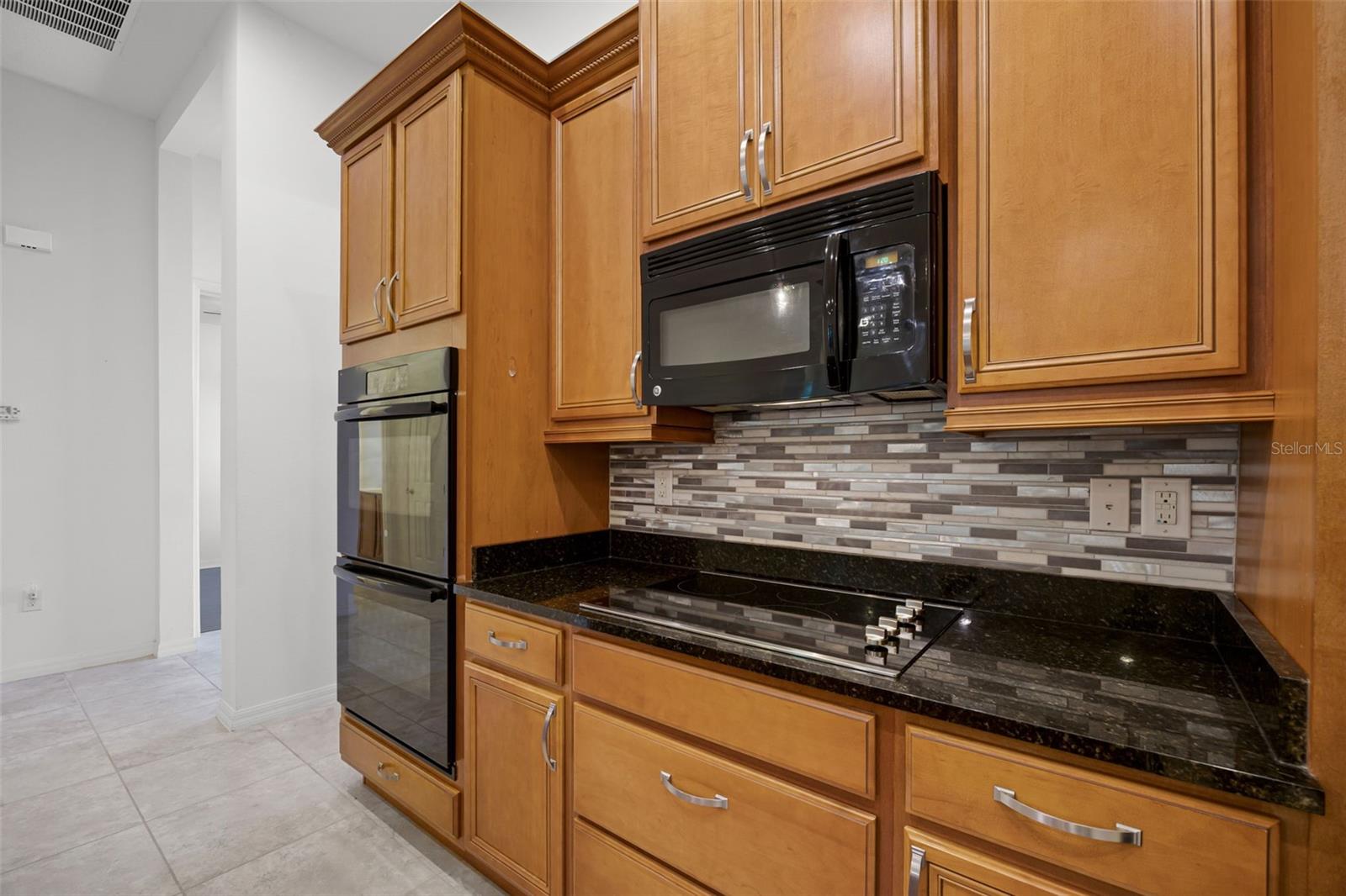 Image 23 of 98 For 780 Mystic Hill Ct