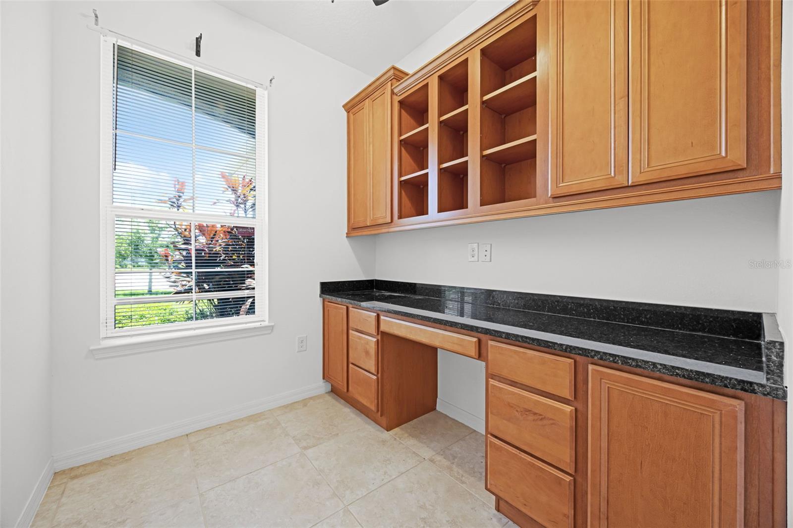 Image 5 of 98 For 780 Mystic Hill Ct