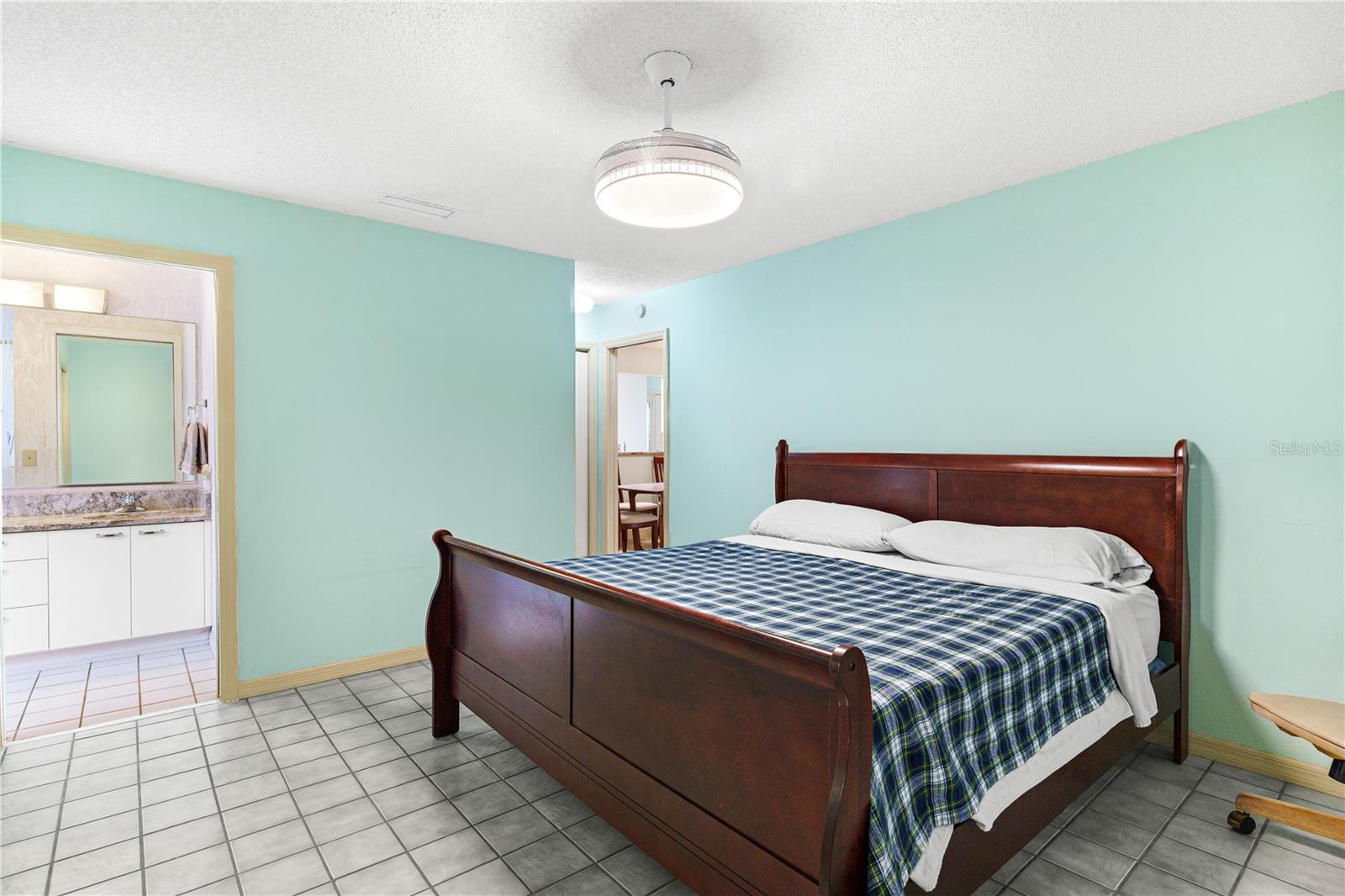 Image 20 of 36 For 735 Palma Drive