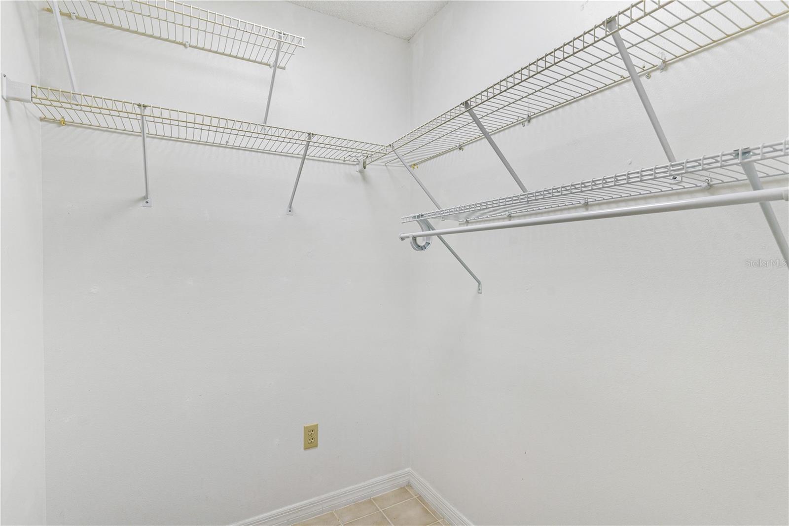 Image 21 of 36 For 735 Palma Drive