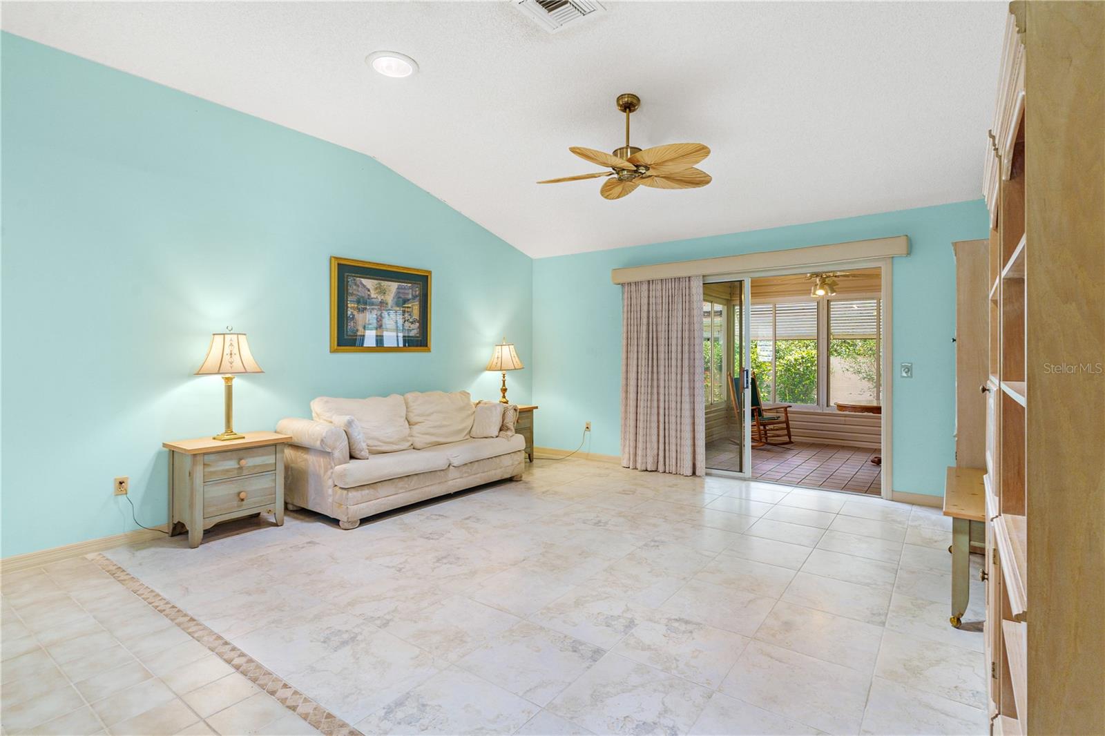 Image 8 of 36 For 735 Palma Drive