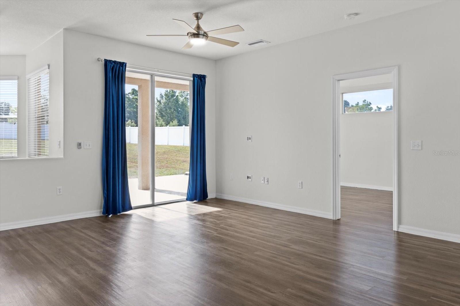 Image 10 of 53 For 915 Fox Meadow Terrace