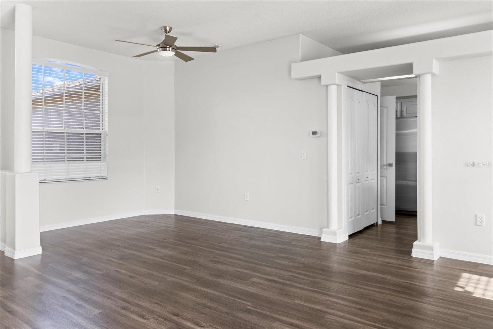 Image 11 of 53 For 915 Fox Meadow Terrace