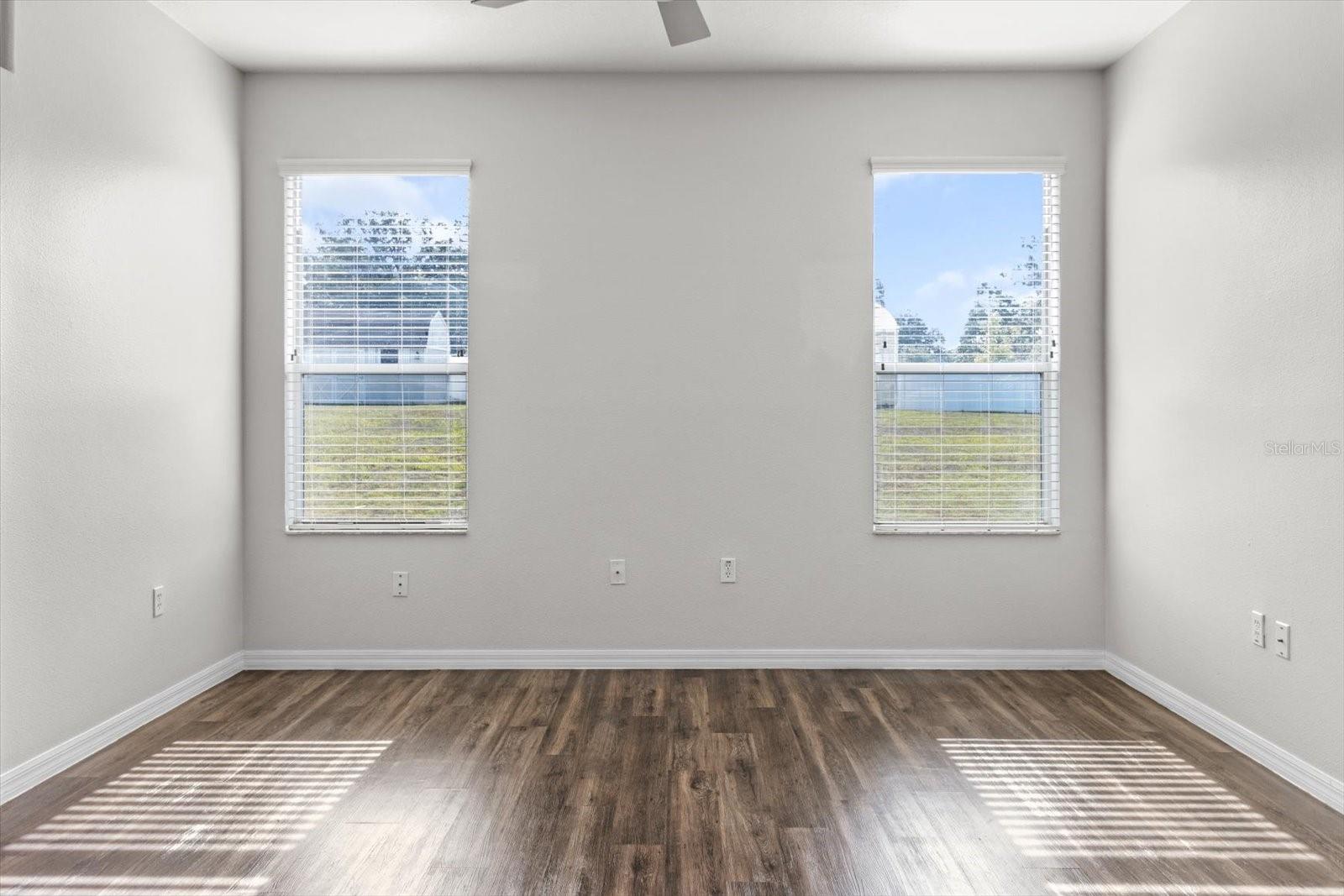 Image 13 of 53 For 915 Fox Meadow Terrace