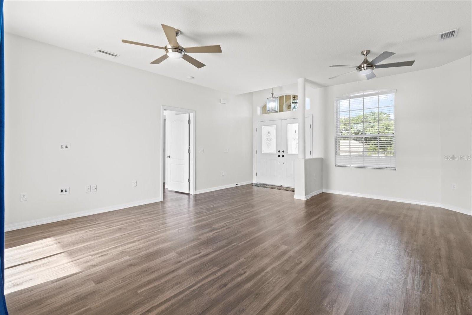 Image 21 of 53 For 915 Fox Meadow Terrace