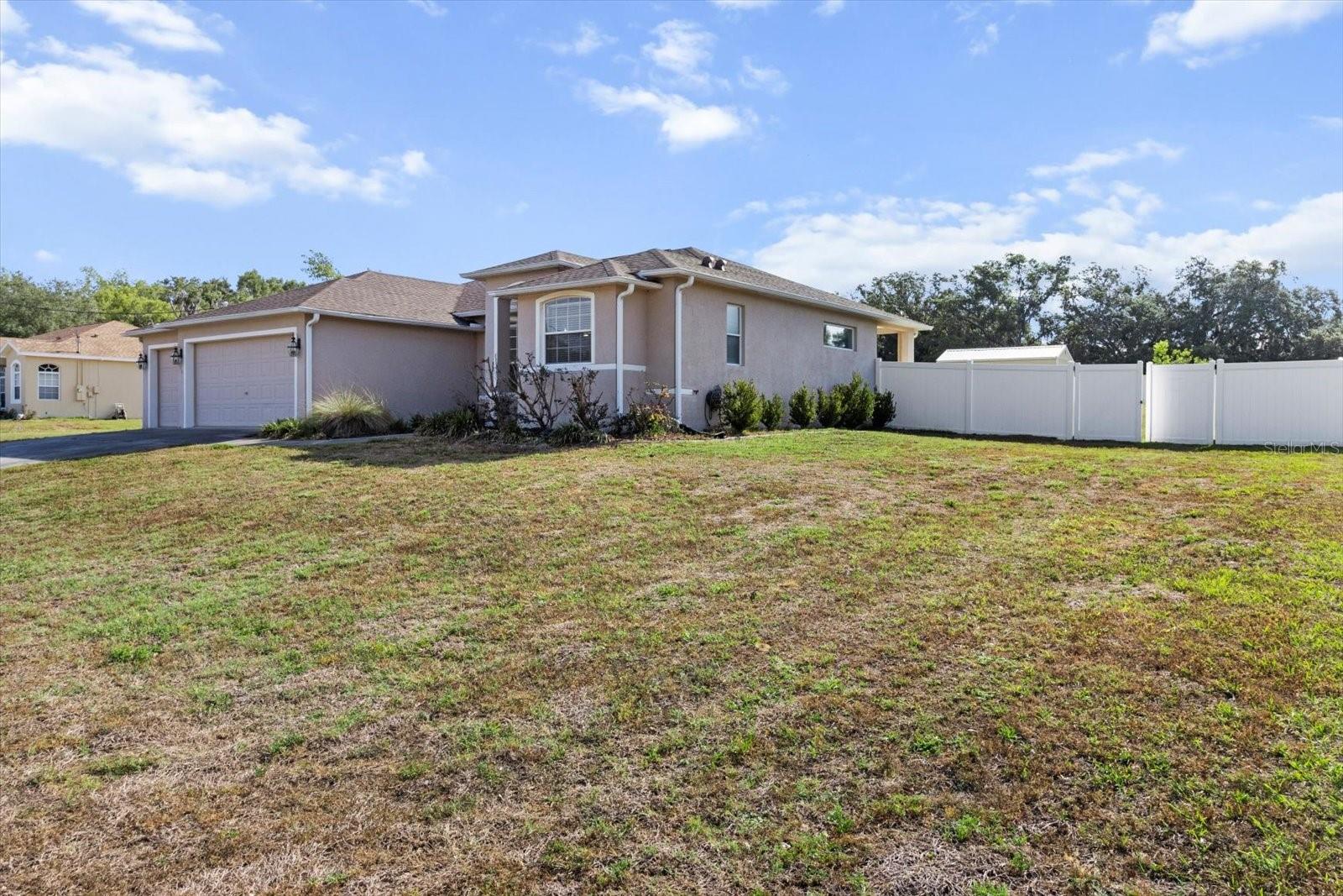 Image 3 of 53 For 915 Fox Meadow Terrace